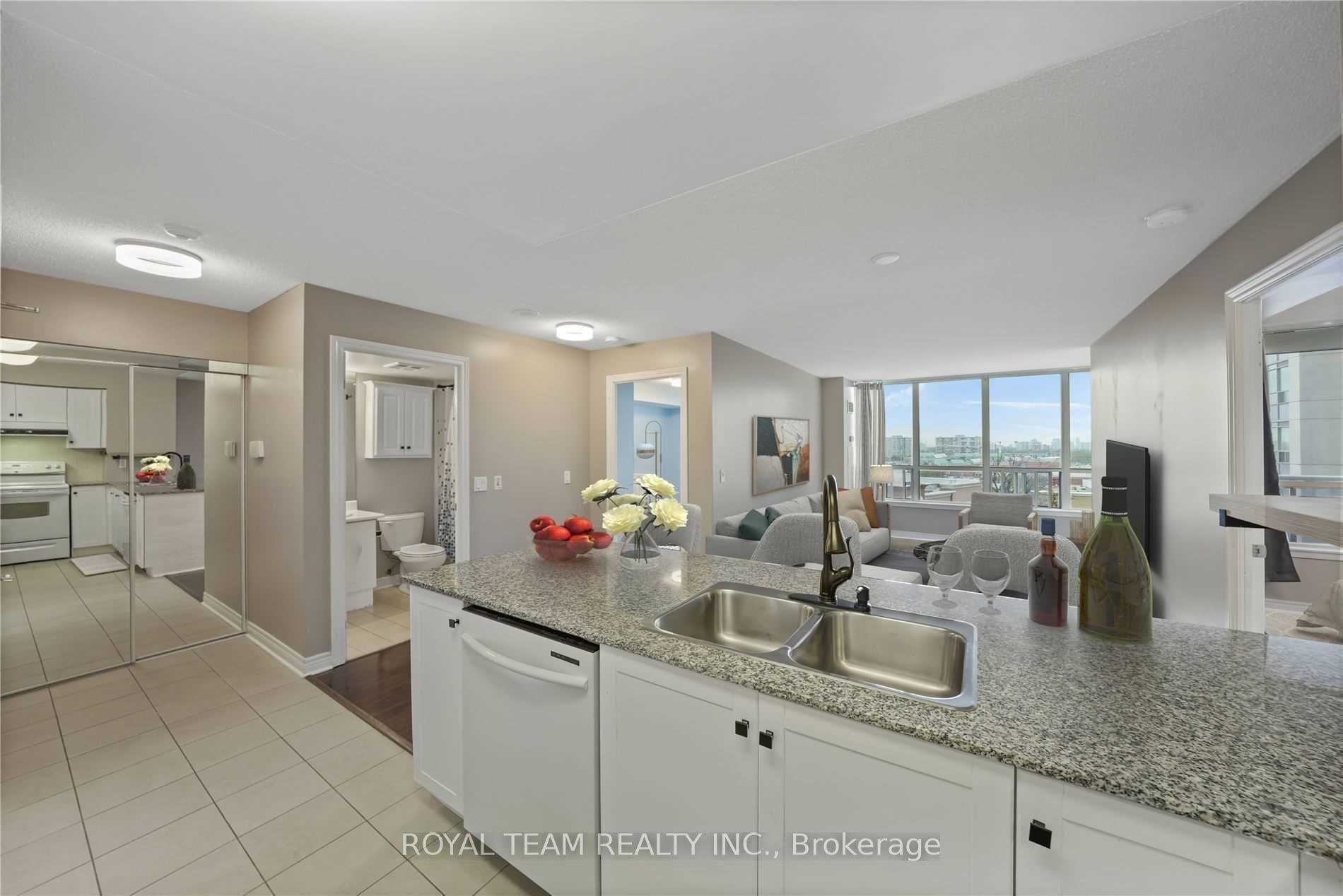 Photo 7 of Unit 714, 50 Disera Drive, Vaughan, Beverley Glen — HOMEH