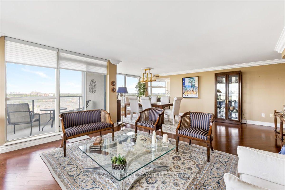 Photo 8 of Unit 1109, 1 Clark Avenue W, Vaughan, Crestwood-Springfarm-Yorkhill — HOMEH