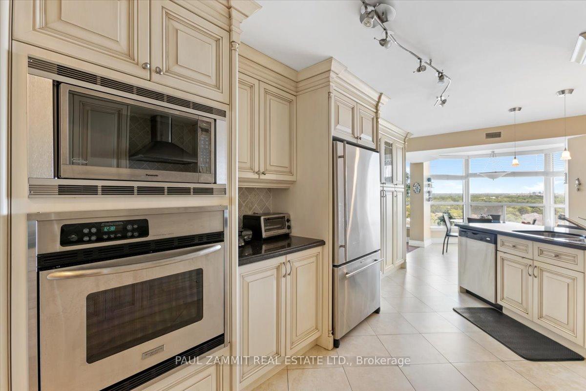 Photo 12 of Unit 1109, 1 Clark Avenue W, Vaughan, Crestwood-Springfarm-Yorkhill — HOMEH