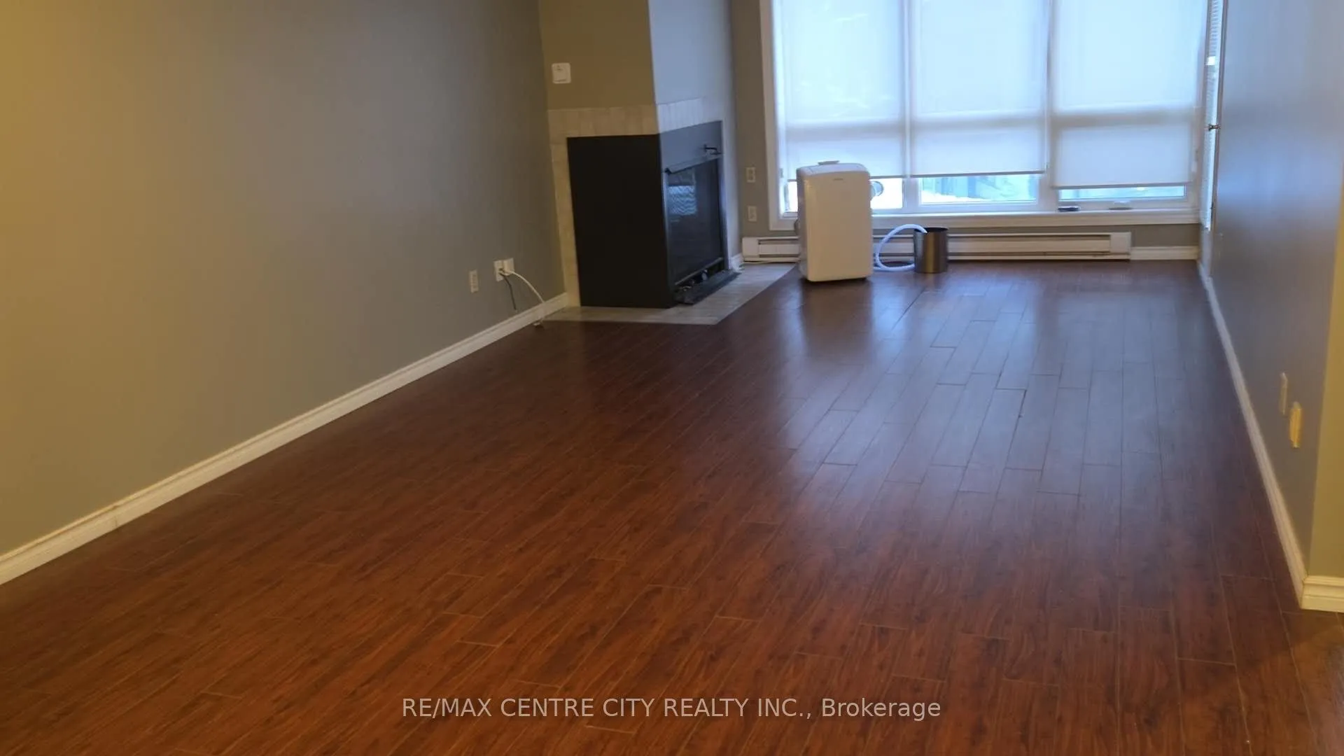 Front of Unit 212, 9 Jacksway Crescent