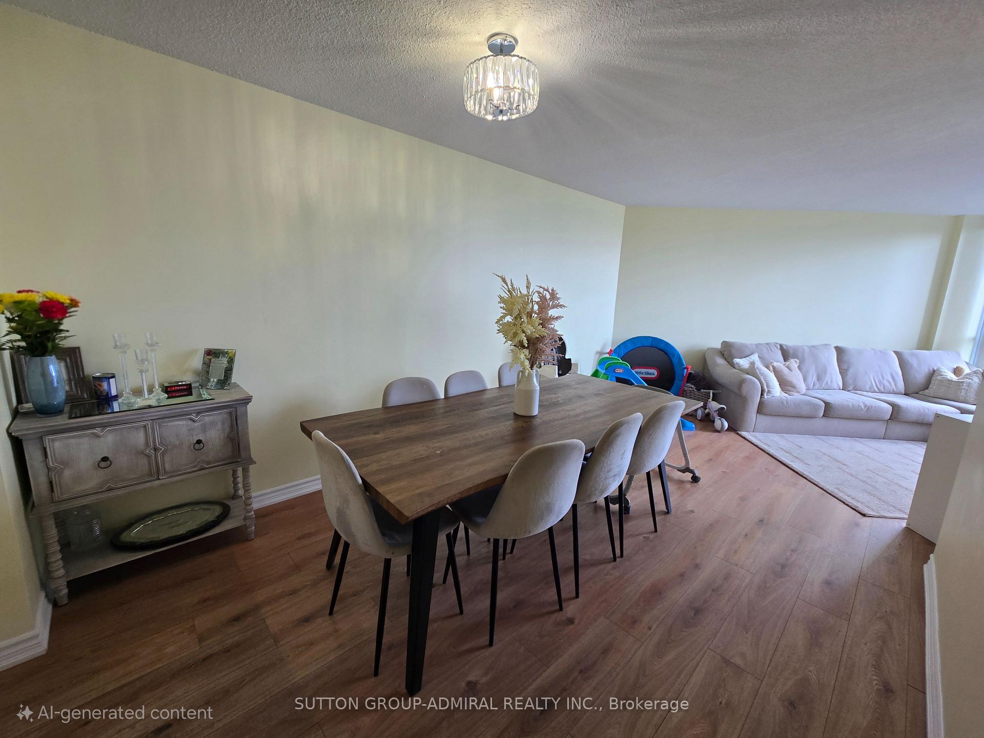 Photo 5 of Unit 701, 7440 Bathurst Street, Vaughan, Brownridge — HOMEH
