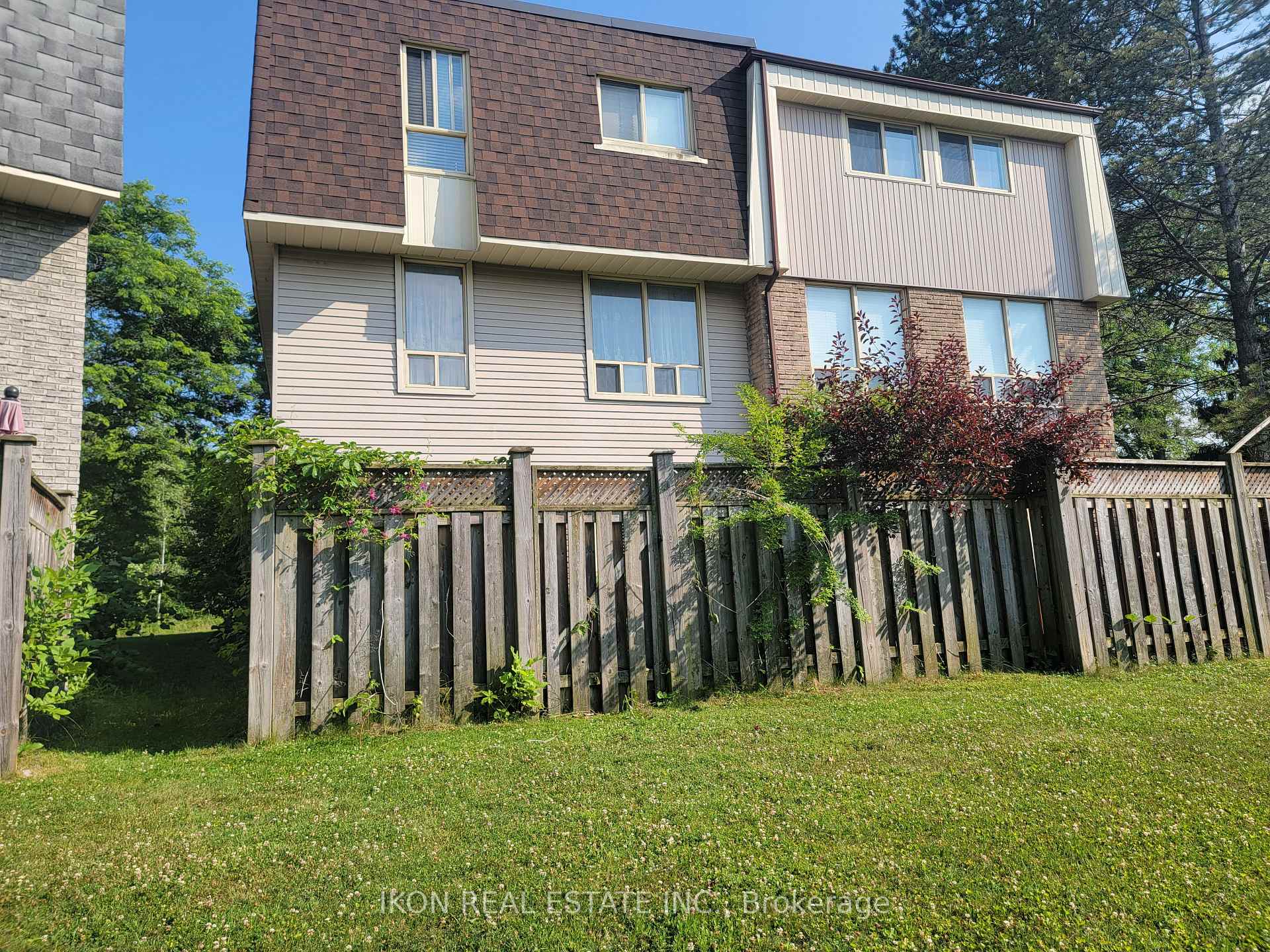 Photo 14 of Unit 86, 98 Henderson Drive, Aurora, Aurora Highlands — HOMEH