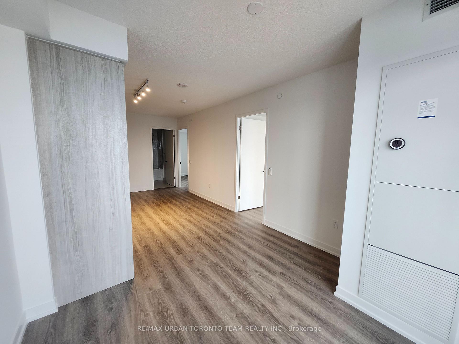 Photo 3 of Unit 2703, 195 Commerce Street, Vaughan, Vaughan Corporate Centre — HOMEH
