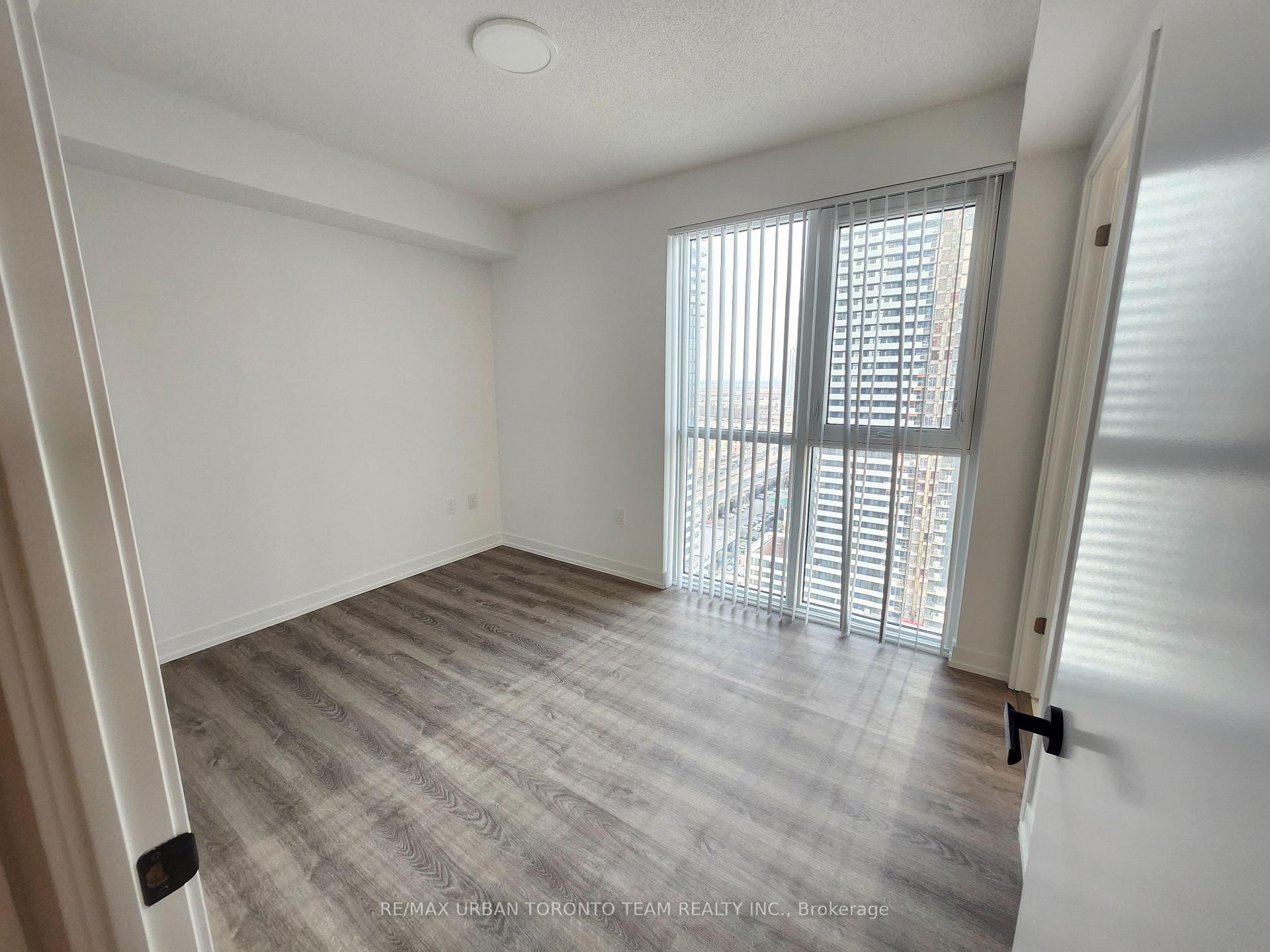 Photo 7 of Unit 2703, 195 Commerce Street, Vaughan, Vaughan Corporate Centre — HOMEH