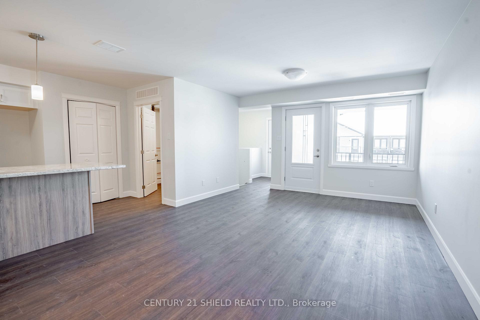 Photo 3 of Unit A, 303 Kooiman Avenue, Cornwall — HOMEH