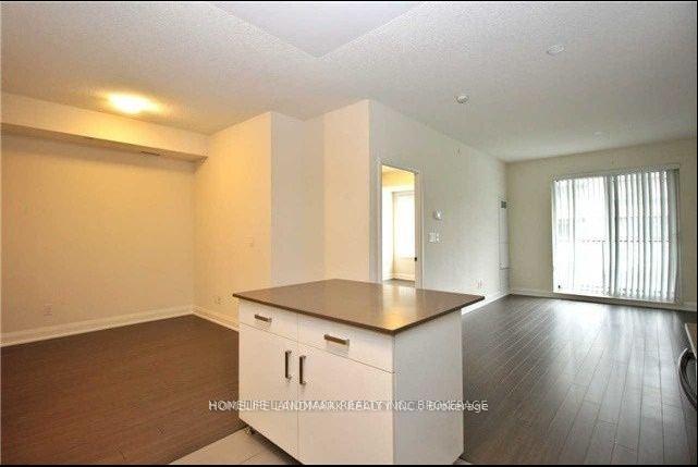 Photo 6 of Unit 210, 1 Uptown Drive, Markham, Unionville — HOMEH