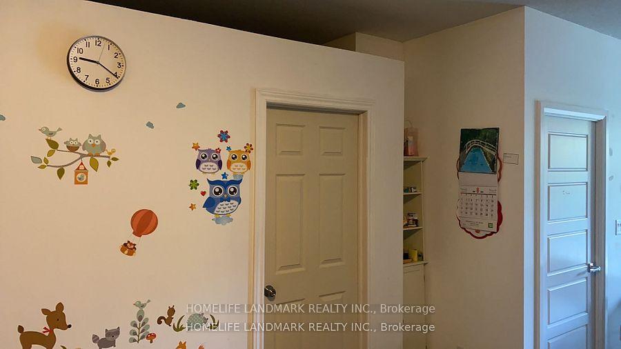 Photo 7 of Unit 210, 1 Uptown Drive, Markham, Unionville — HOMEH