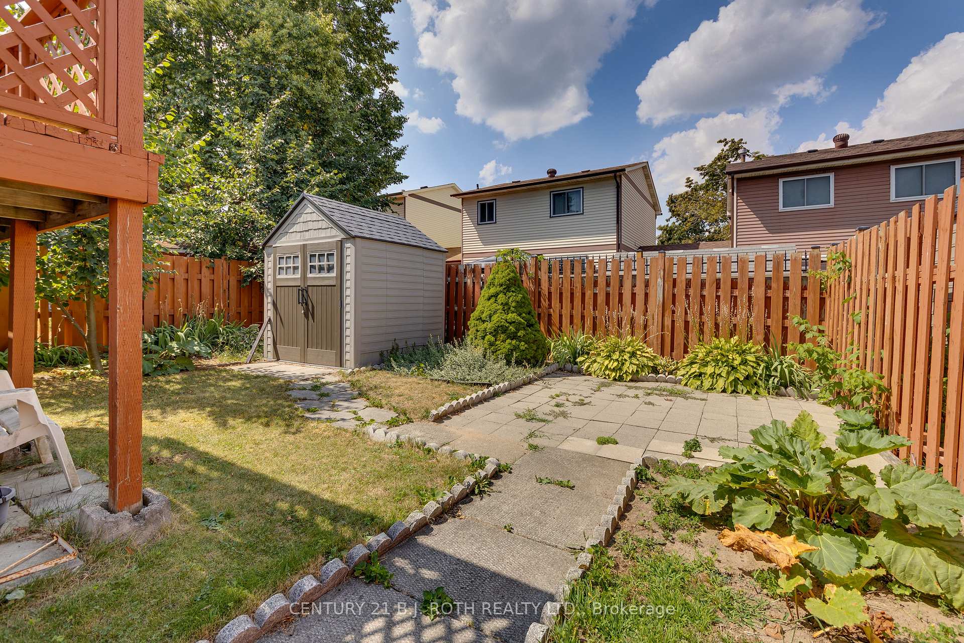 Photo 12 of 55a Chaucer Crescent, Barrie, Letitia Heights — HOMEH