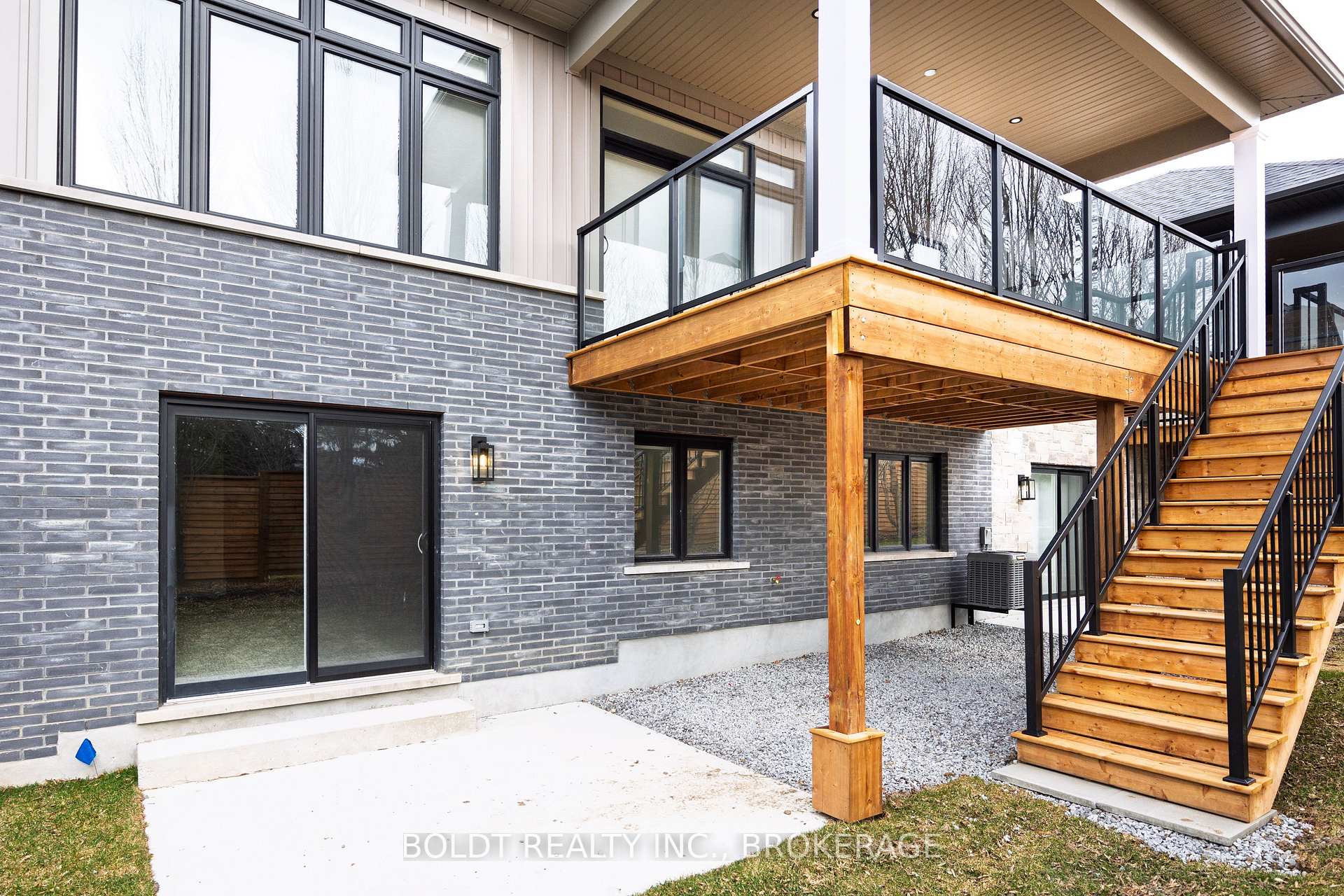 Photo 19 of Unit 7, 205 St. David's Road, Thorold, Confederation Heights — HOMEH
