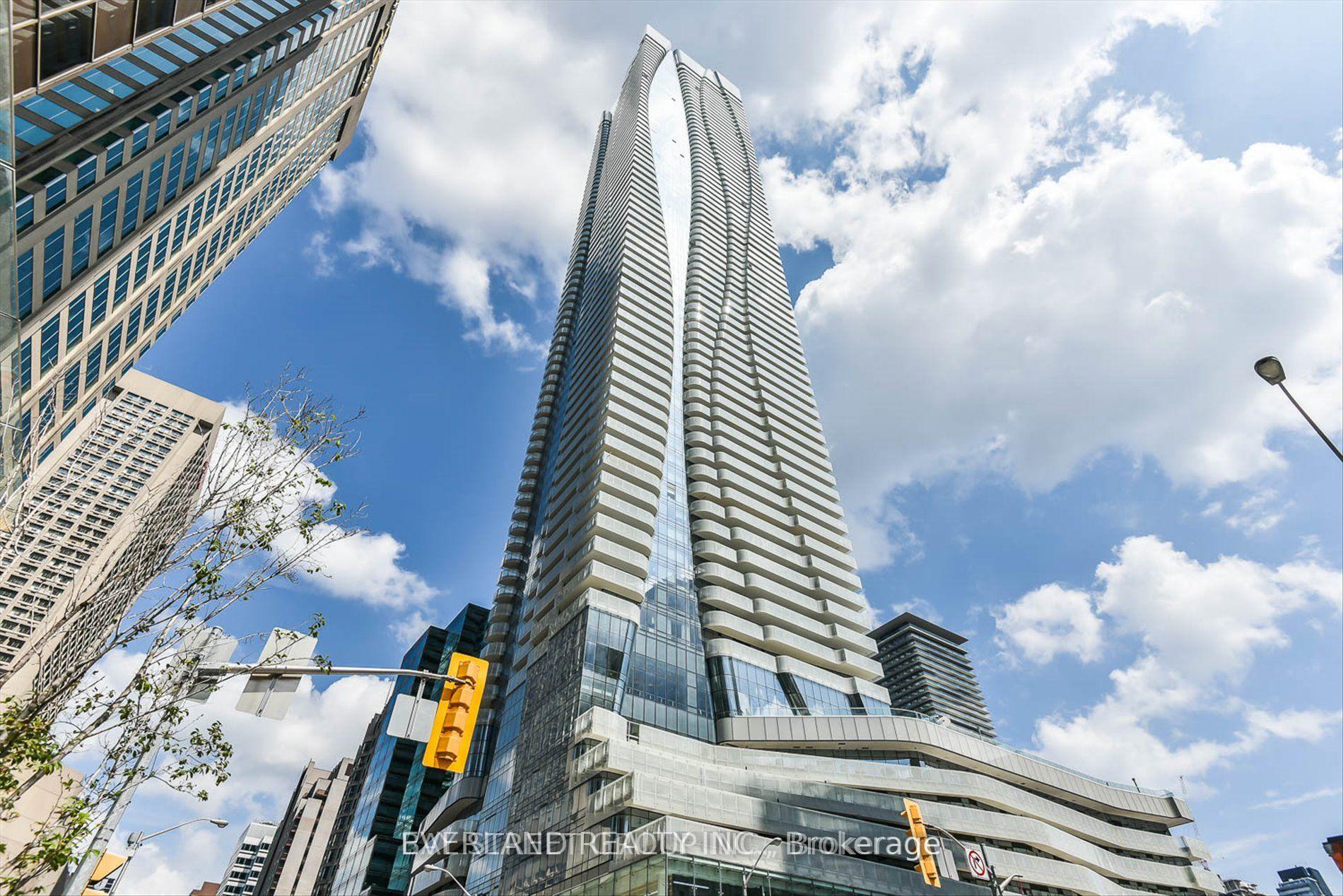Front of Unit 5303, 1 Bloor Street E