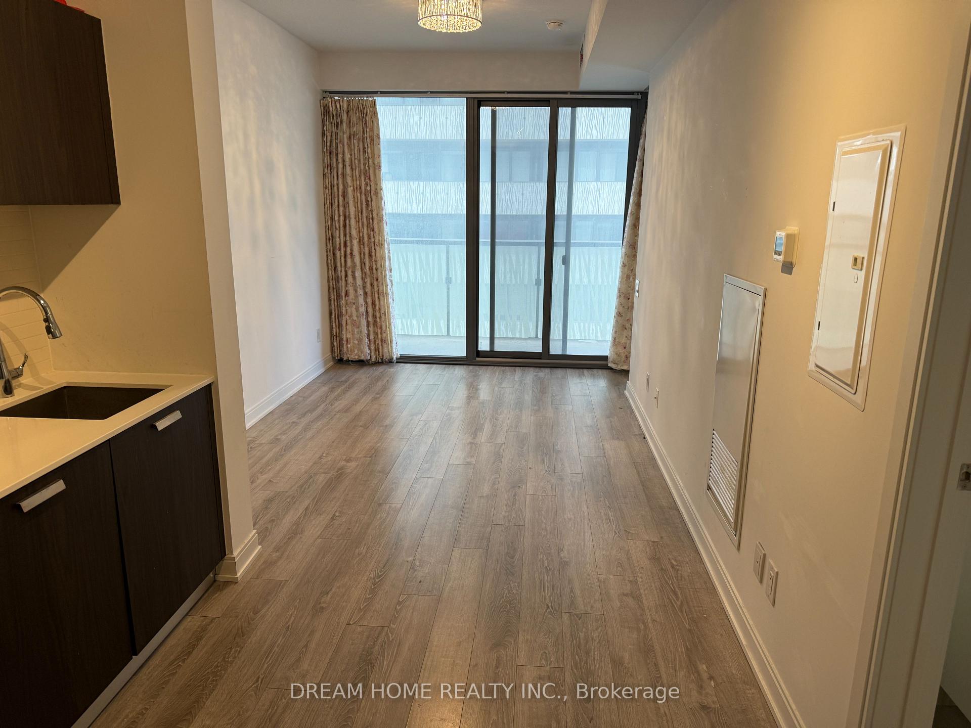 Front of Unit 1607, 50 Charles Street E