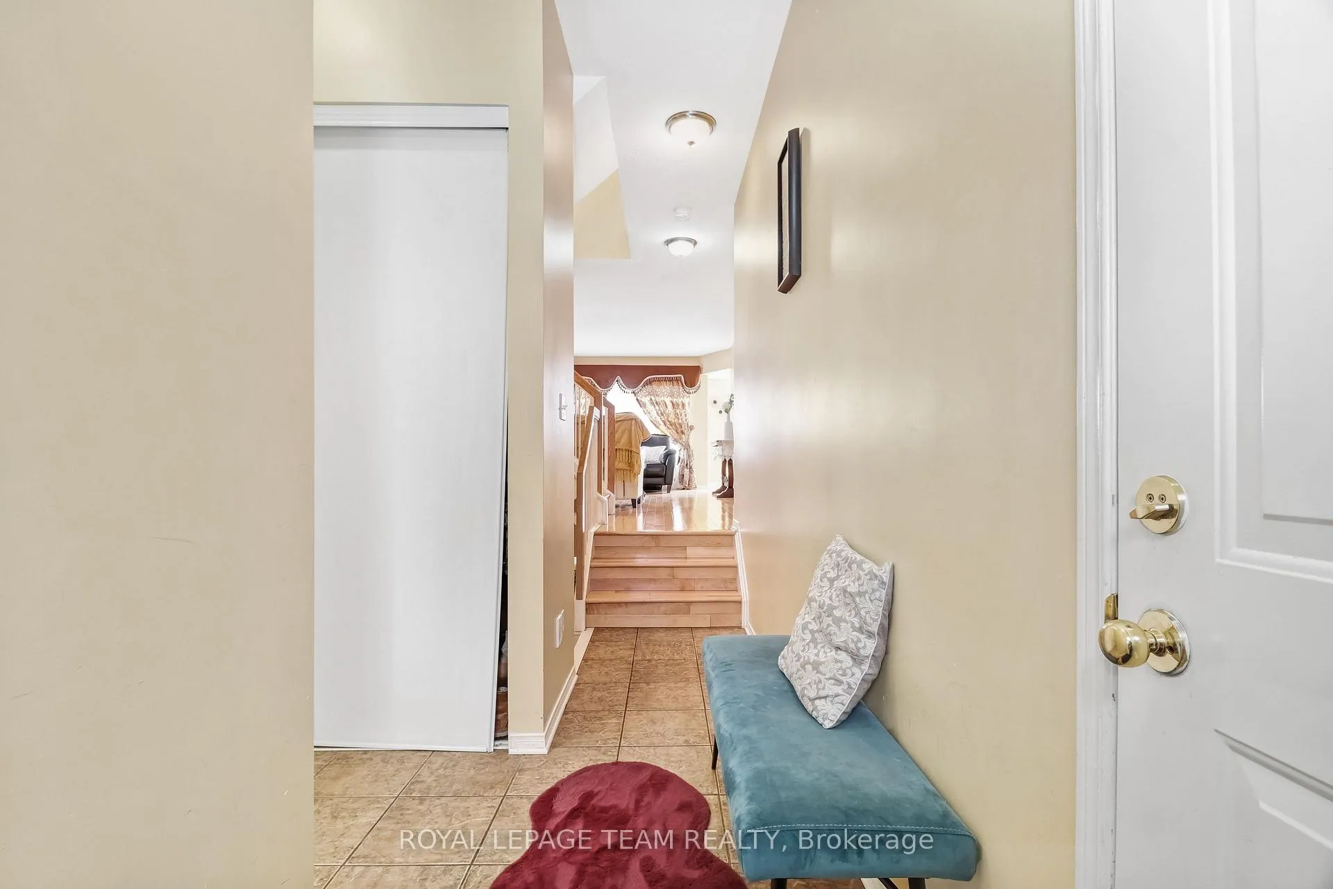Photo 3 of 2362 Bois Vert Place, Ottawa, Avalon East — HOMEH