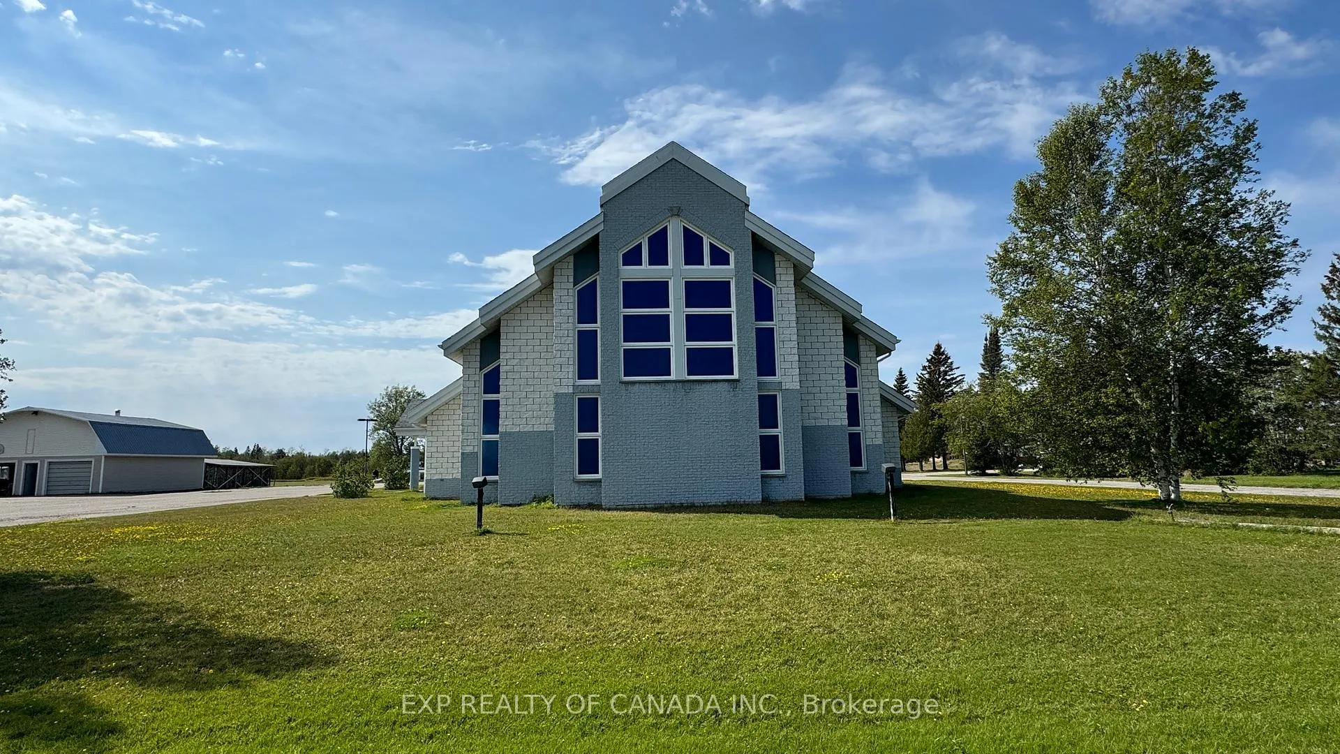 Front of 2323 Genier Road
