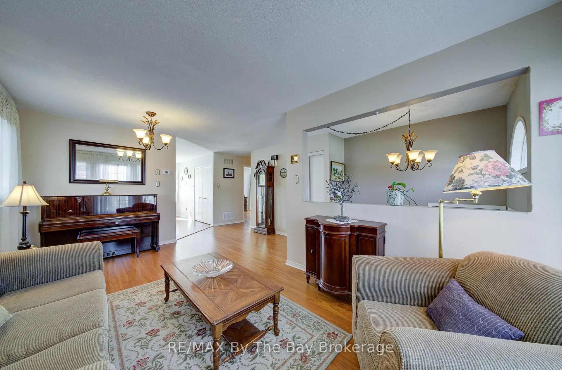 Photo 9 of 16 Glen Eton Road, Wasaga Beach — HOMEH