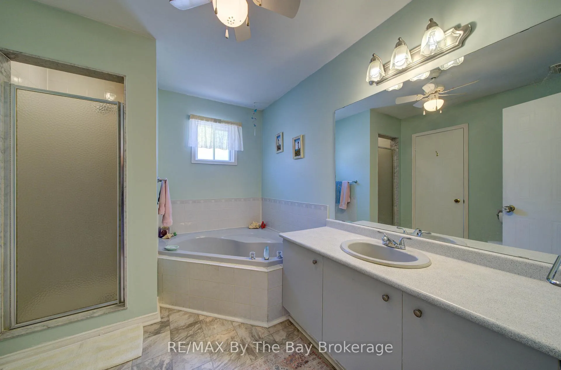 Photo 21 of 16 Glen Eton Road, Wasaga Beach — HOMEH