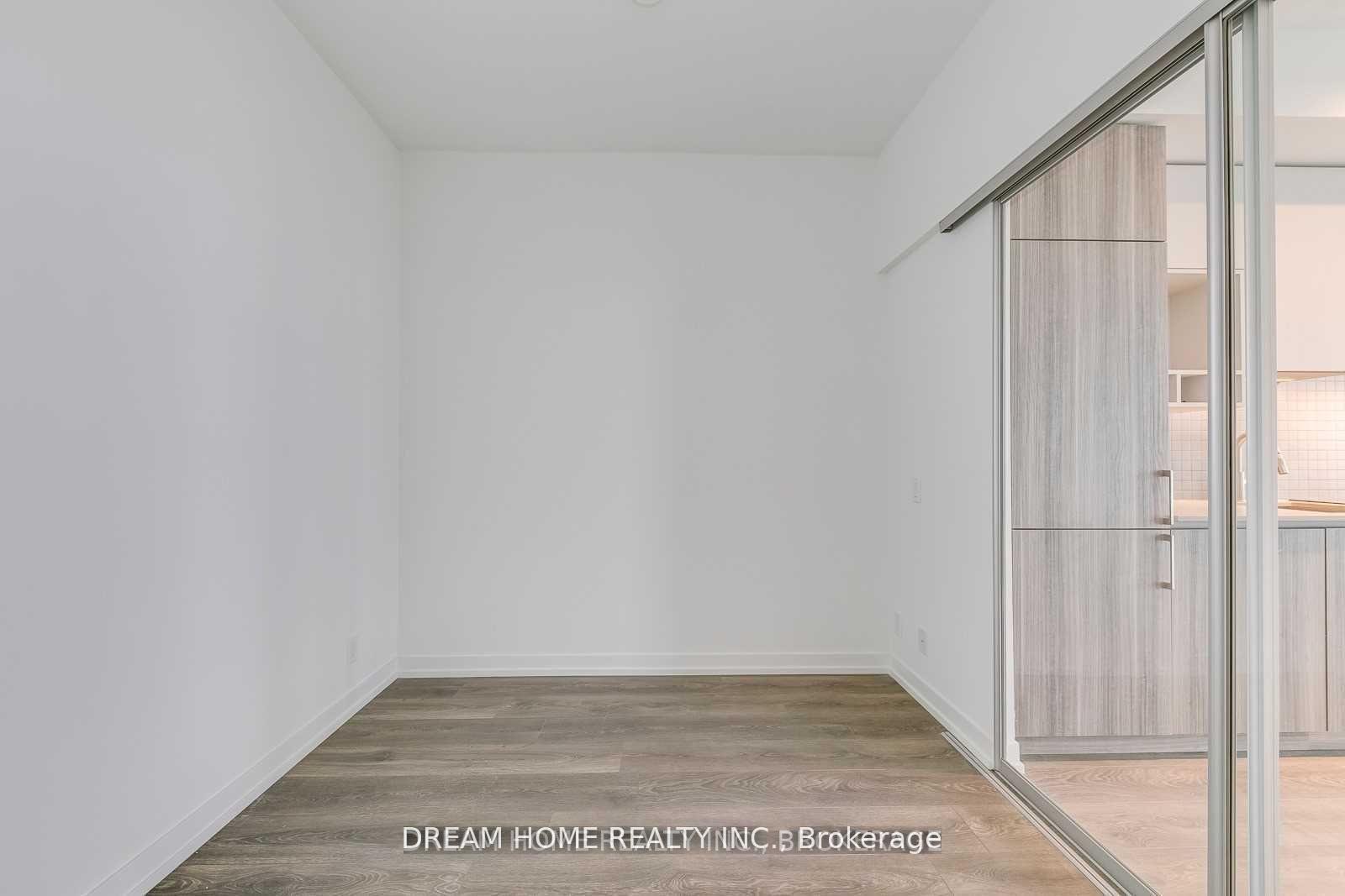 Photo 5 of Unit 2808, 898 Portage Parkway, Vaughan, Vaughan Corporate Centre — HOMEH