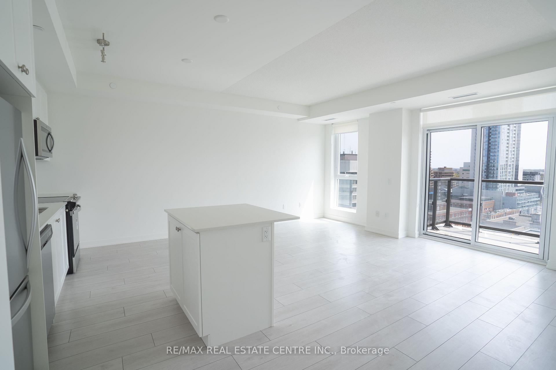 Photo 5 of Unit 1304, 55 Duke Street W, Kitchener — HOMEH