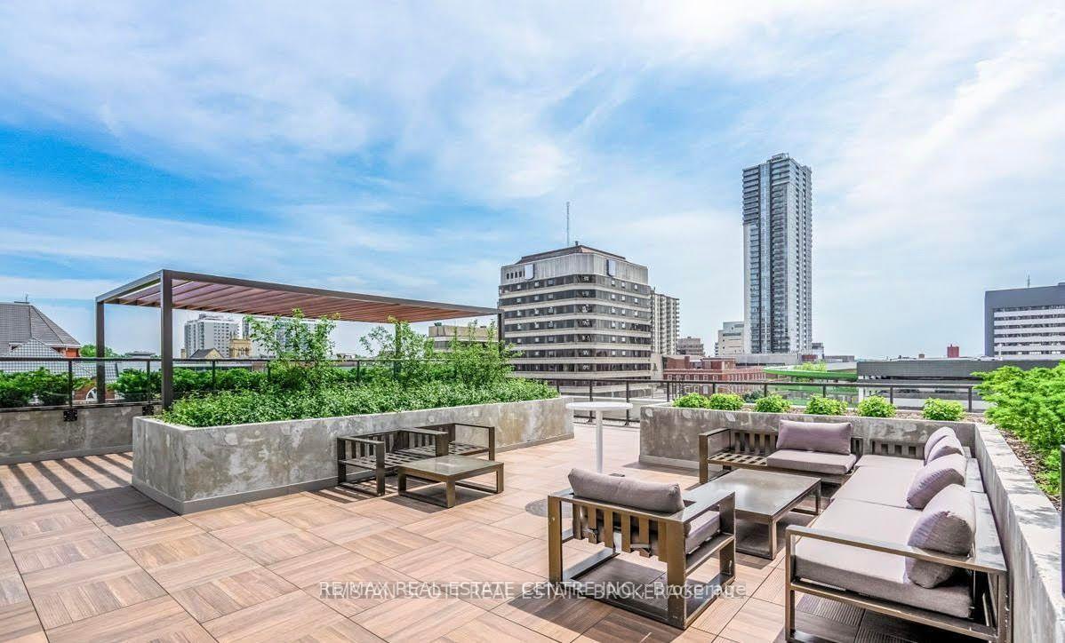 Photo 14 of Unit 1304, 55 Duke Street W, Kitchener — HOMEH