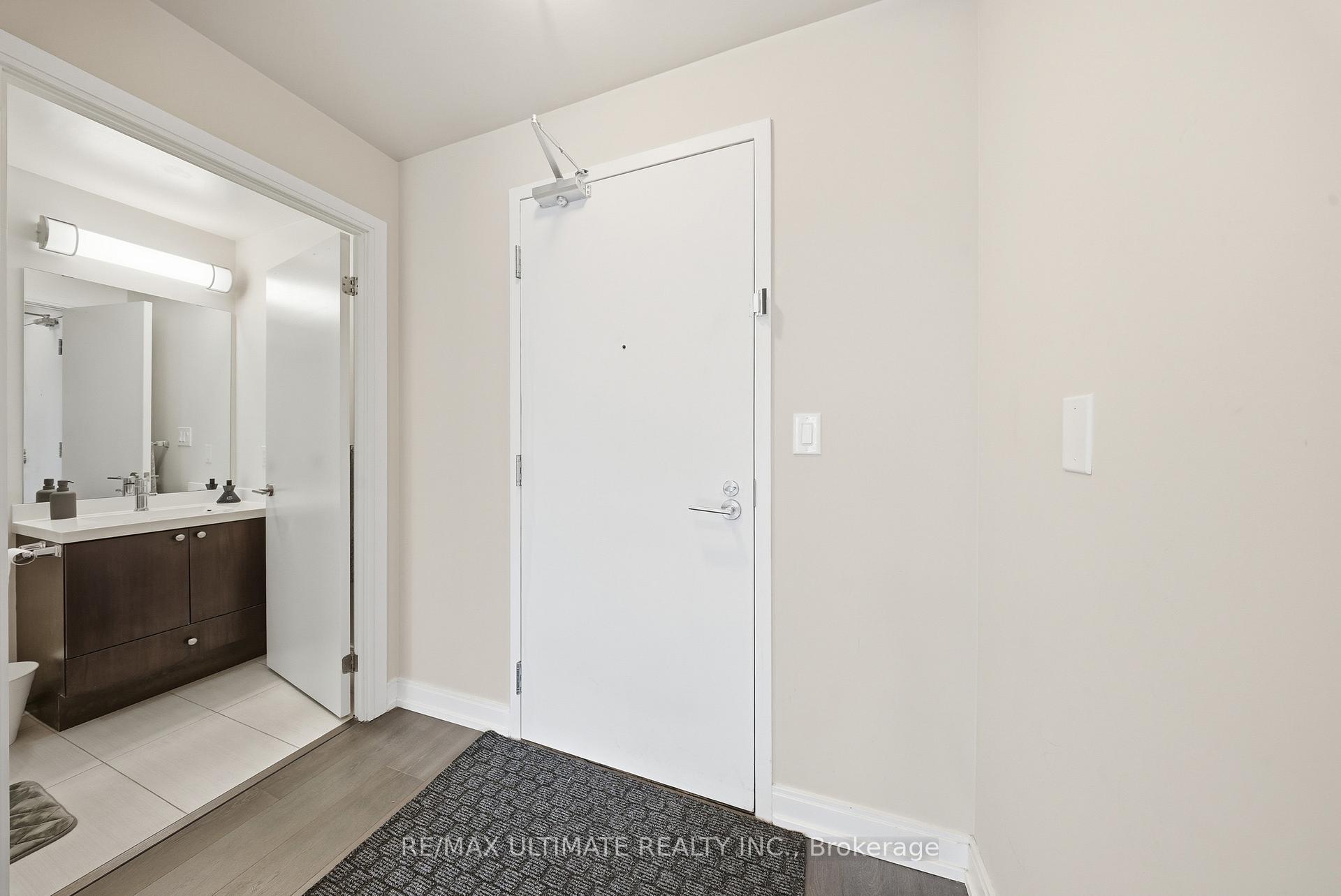 Photo 8 of Unit 627, 540 Bur Oak Avenue, Markham, Berczy — HOMEH