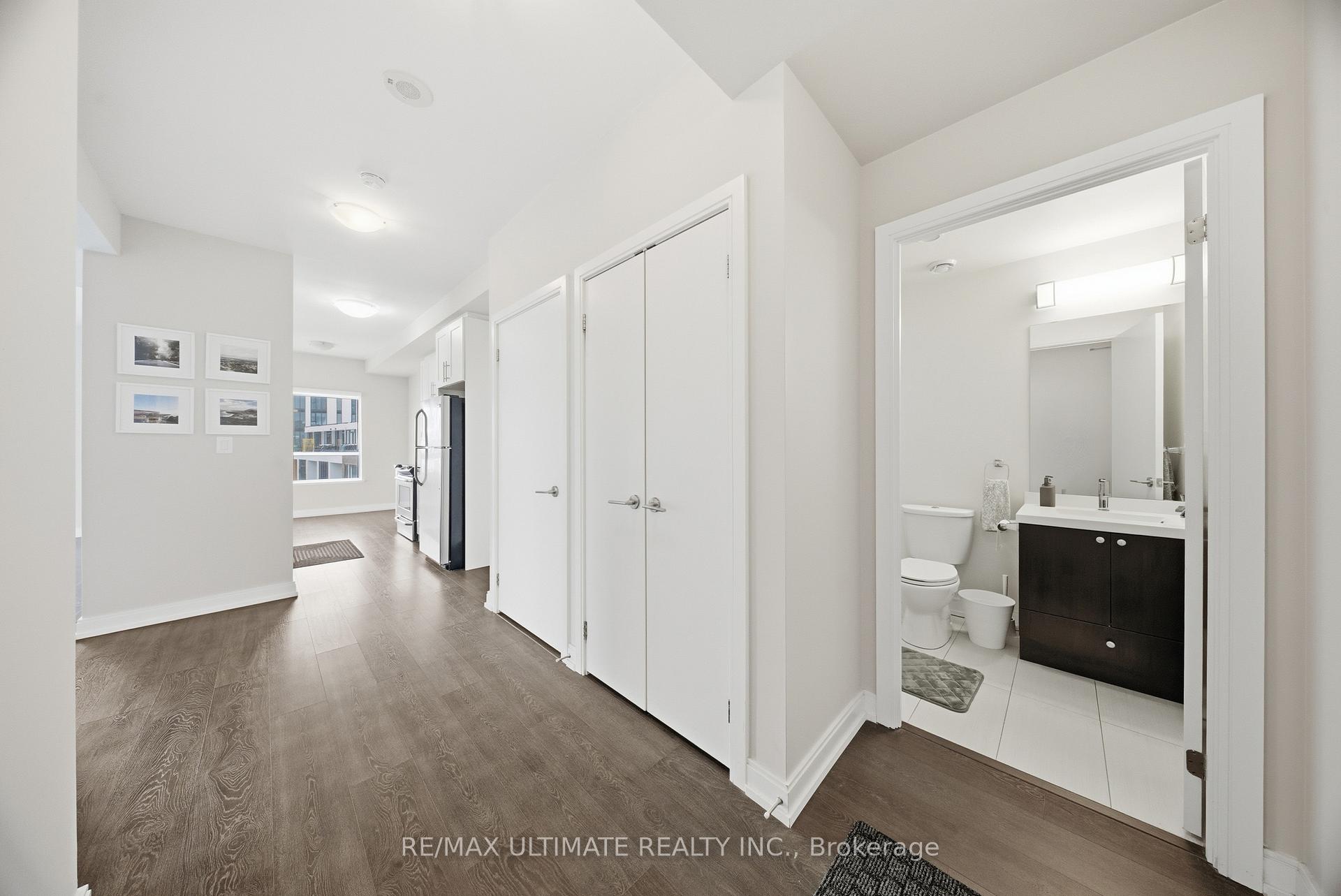 Photo 10 of Unit 627, 540 Bur Oak Avenue, Markham, Berczy — HOMEH