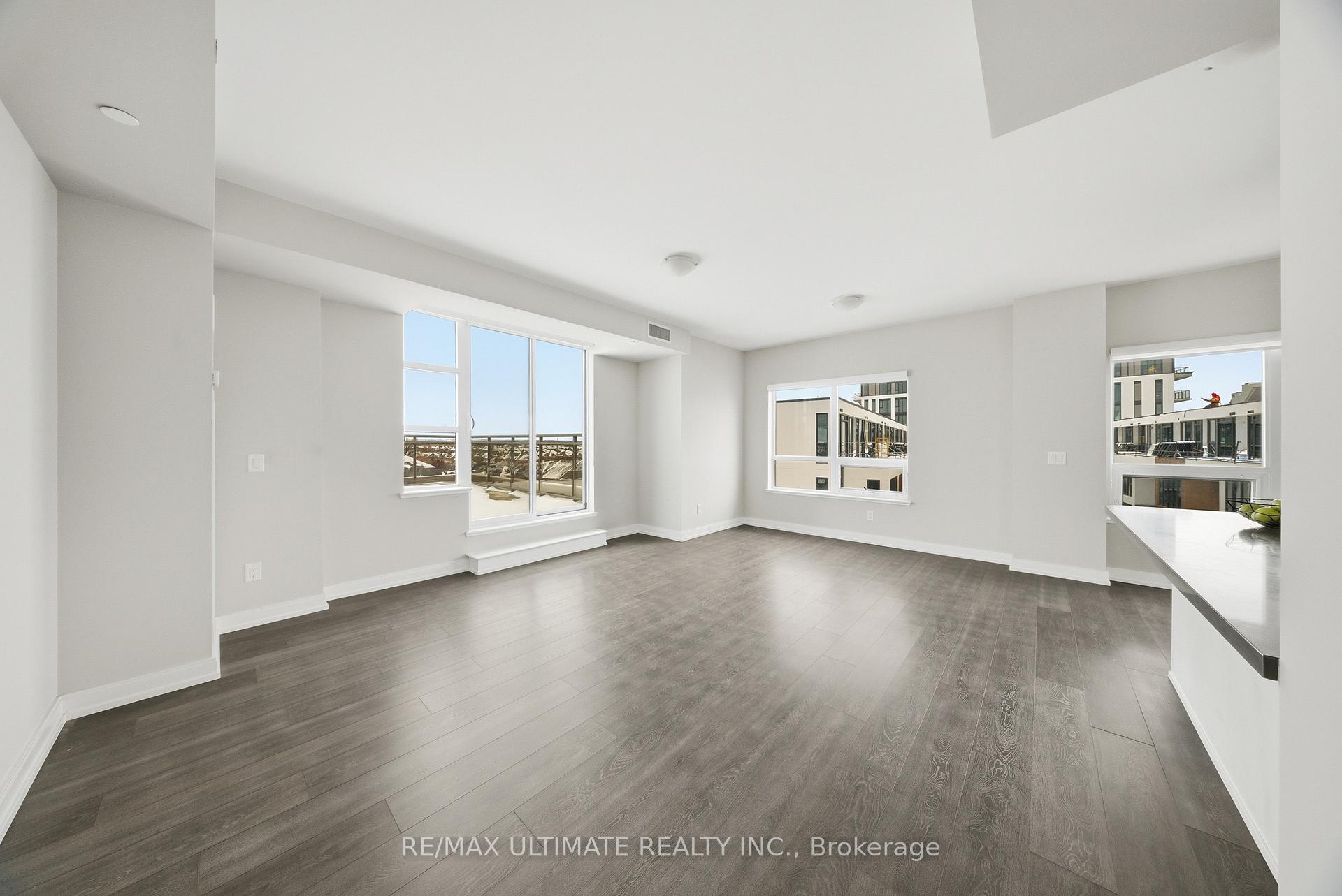 Photo 13 of Unit 627, 540 Bur Oak Avenue, Markham, Berczy — HOMEH