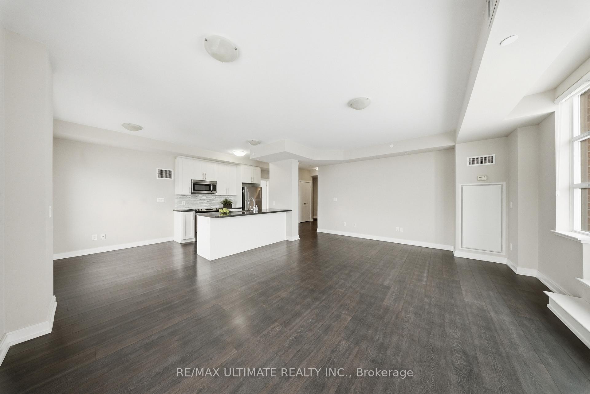 Photo 14 of Unit 627, 540 Bur Oak Avenue, Markham, Berczy — HOMEH