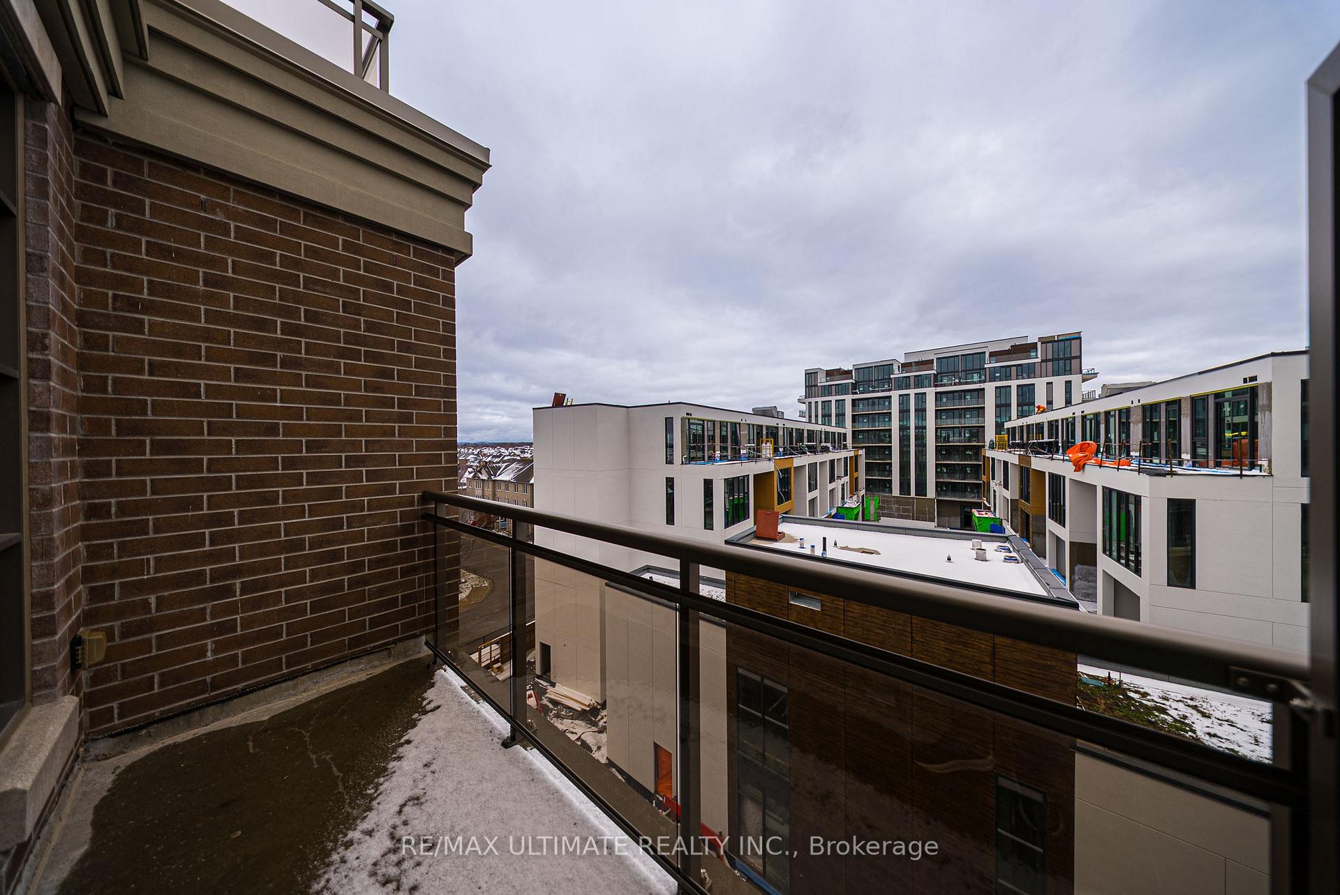 Photo 25 of Unit 627, 540 Bur Oak Avenue, Markham, Berczy — HOMEH