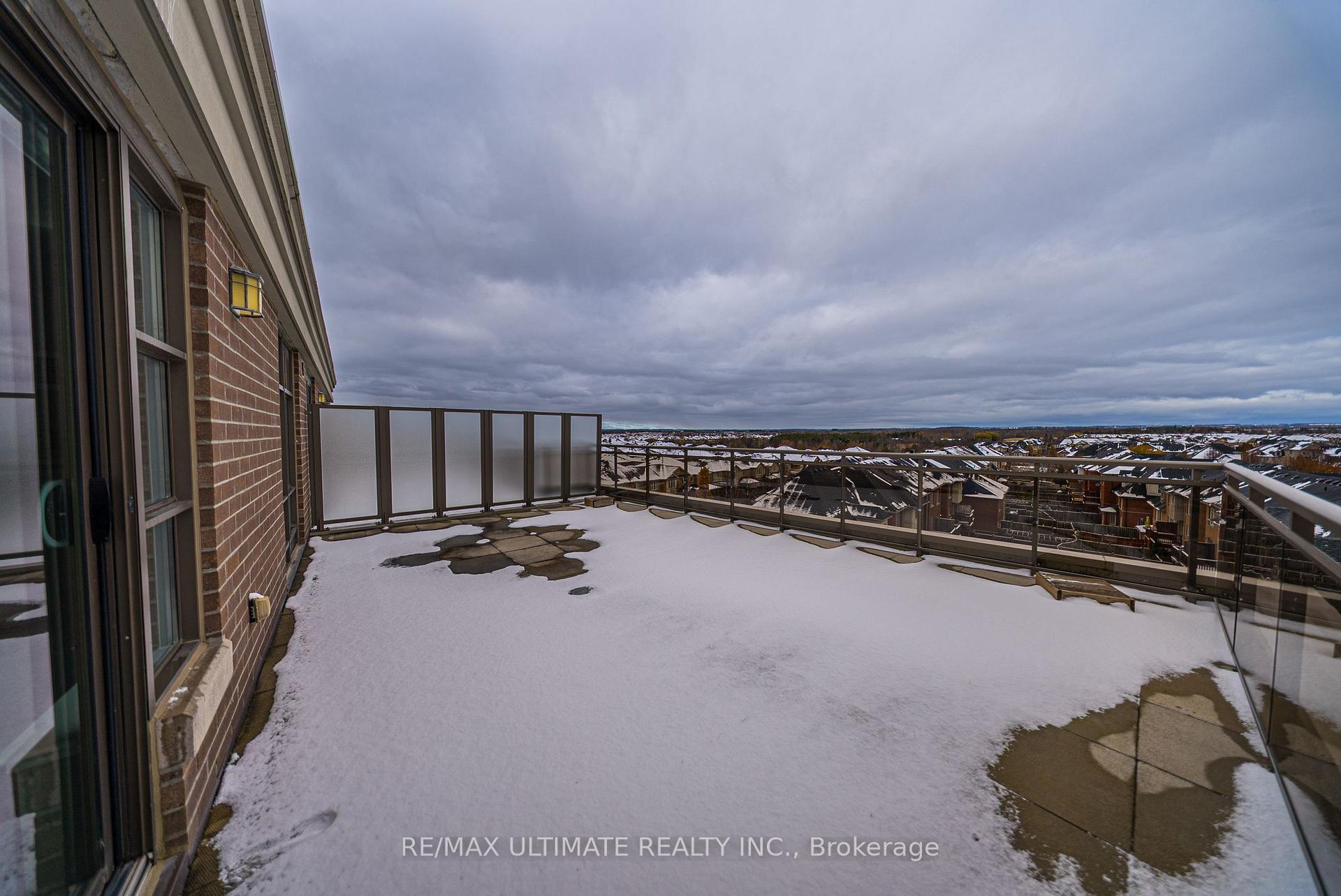 Photo 26 of Unit 627, 540 Bur Oak Avenue, Markham, Berczy — HOMEH