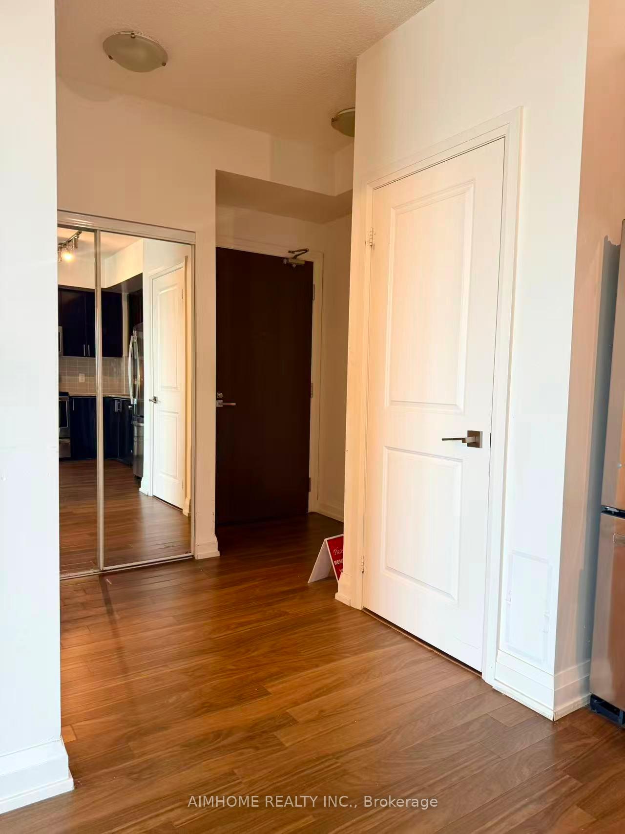 Photo 7 of Unit 1707, 7171 Yonge Street, Markham, Thornhill — HOMEH