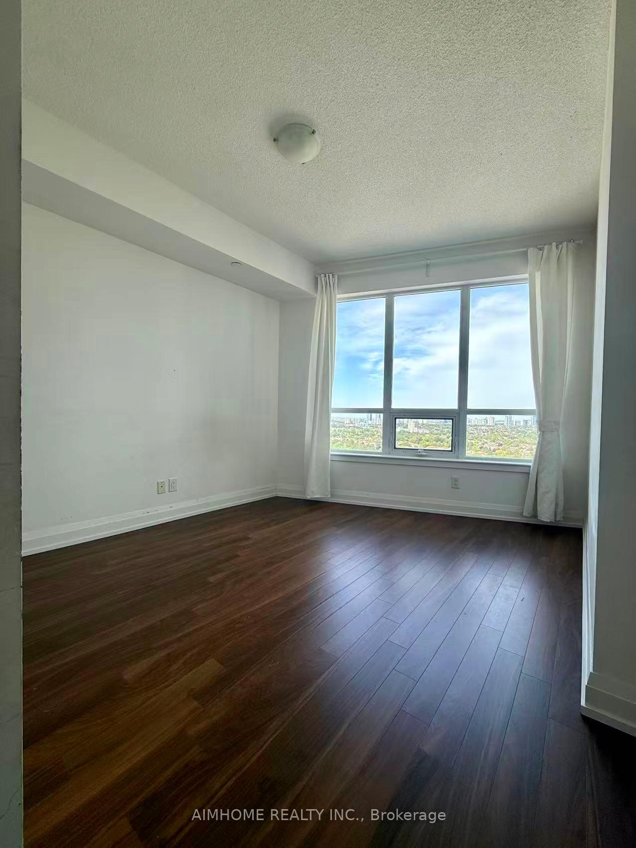 Photo 12 of Unit 1707, 7171 Yonge Street, Markham, Thornhill — HOMEH