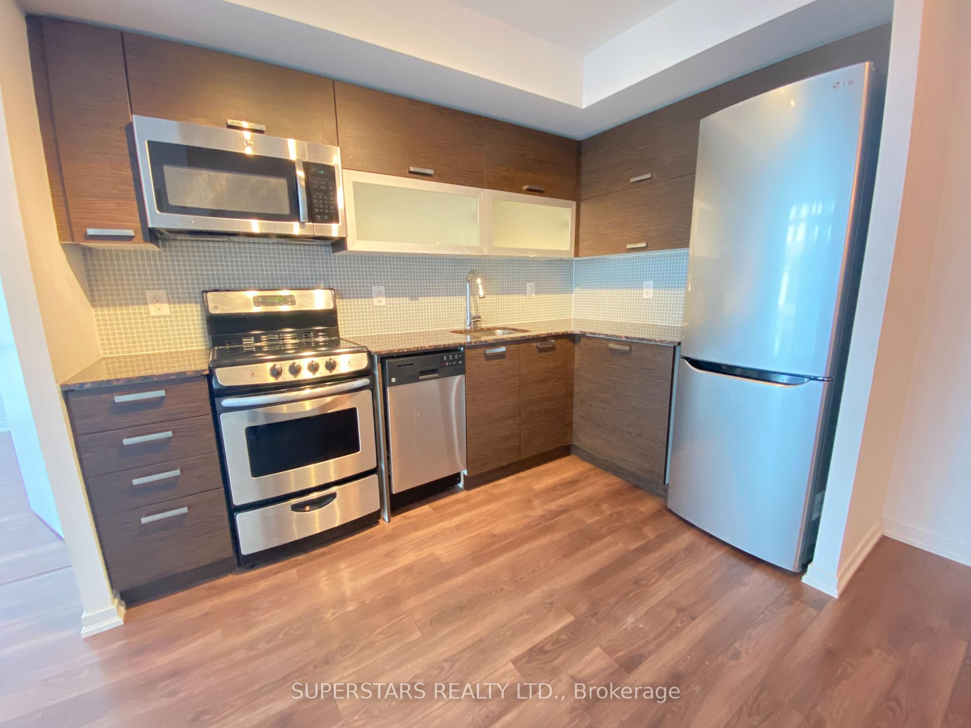 Front of Unit 1703 W, 36 Lisgar Street W