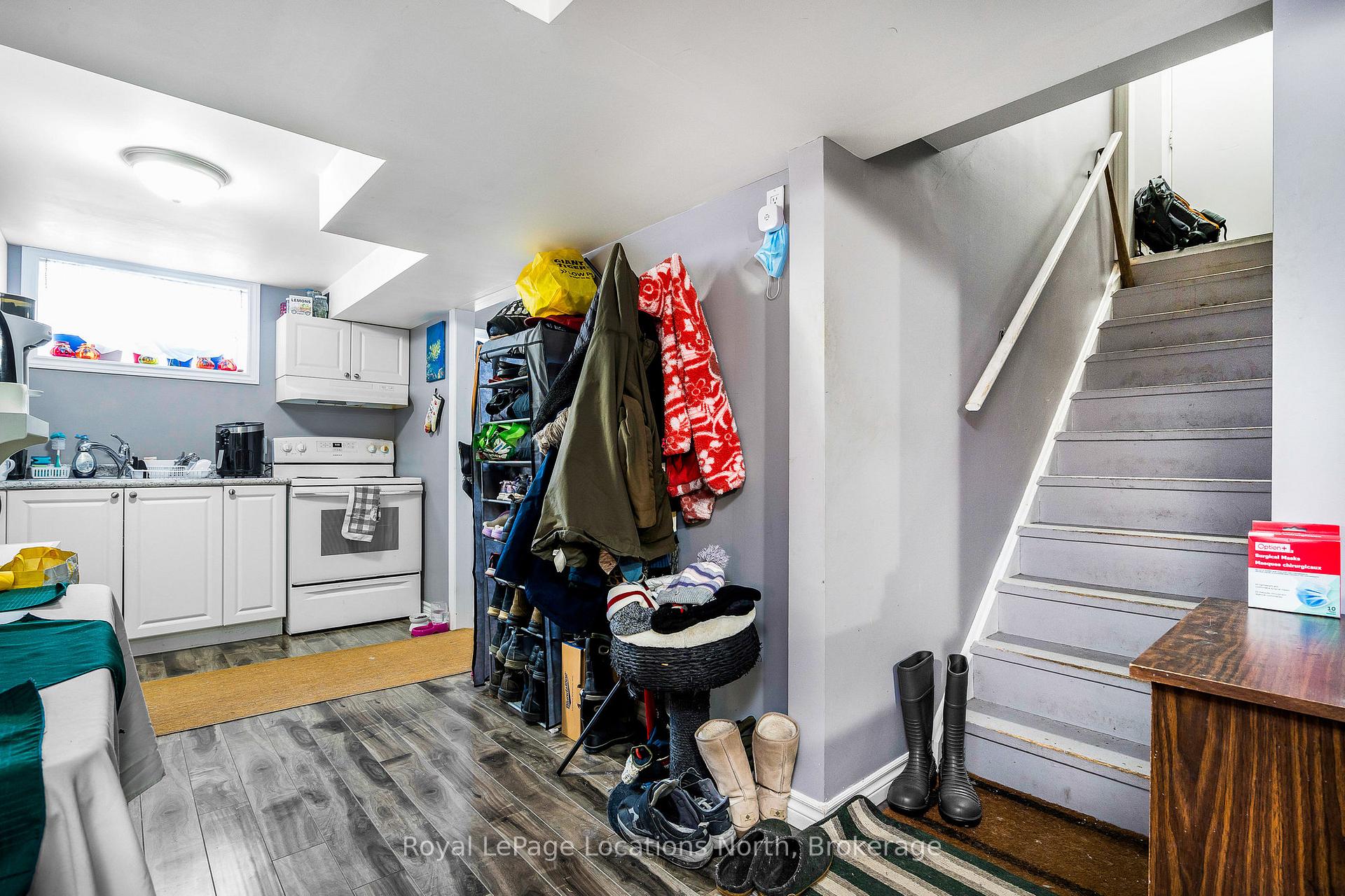 Photo 26 of 38 Sproule Avenue, Collingwood — HOMEH