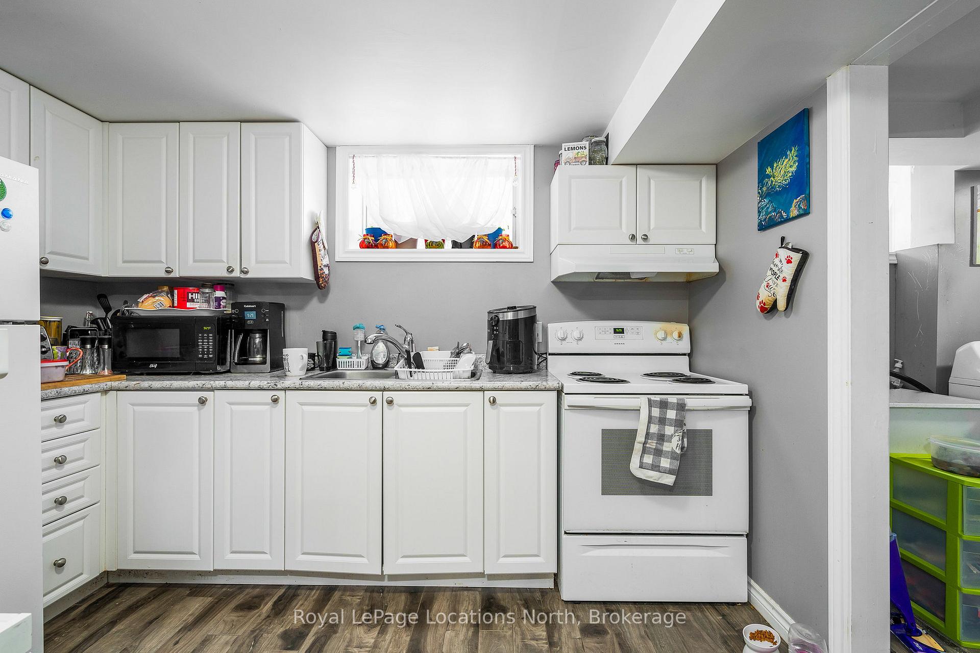 Photo 18 of 38 Sproule Avenue, Collingwood — HOMEH