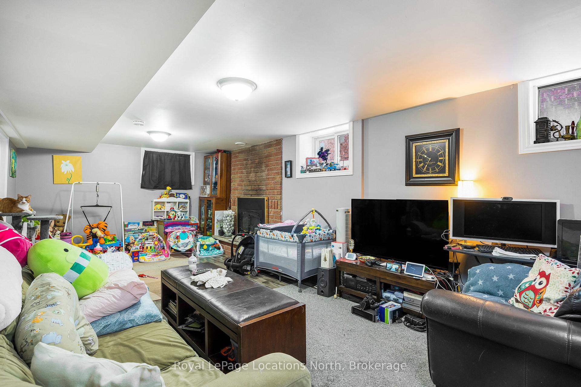 Photo 25 of 38 Sproule Avenue, Collingwood — HOMEH