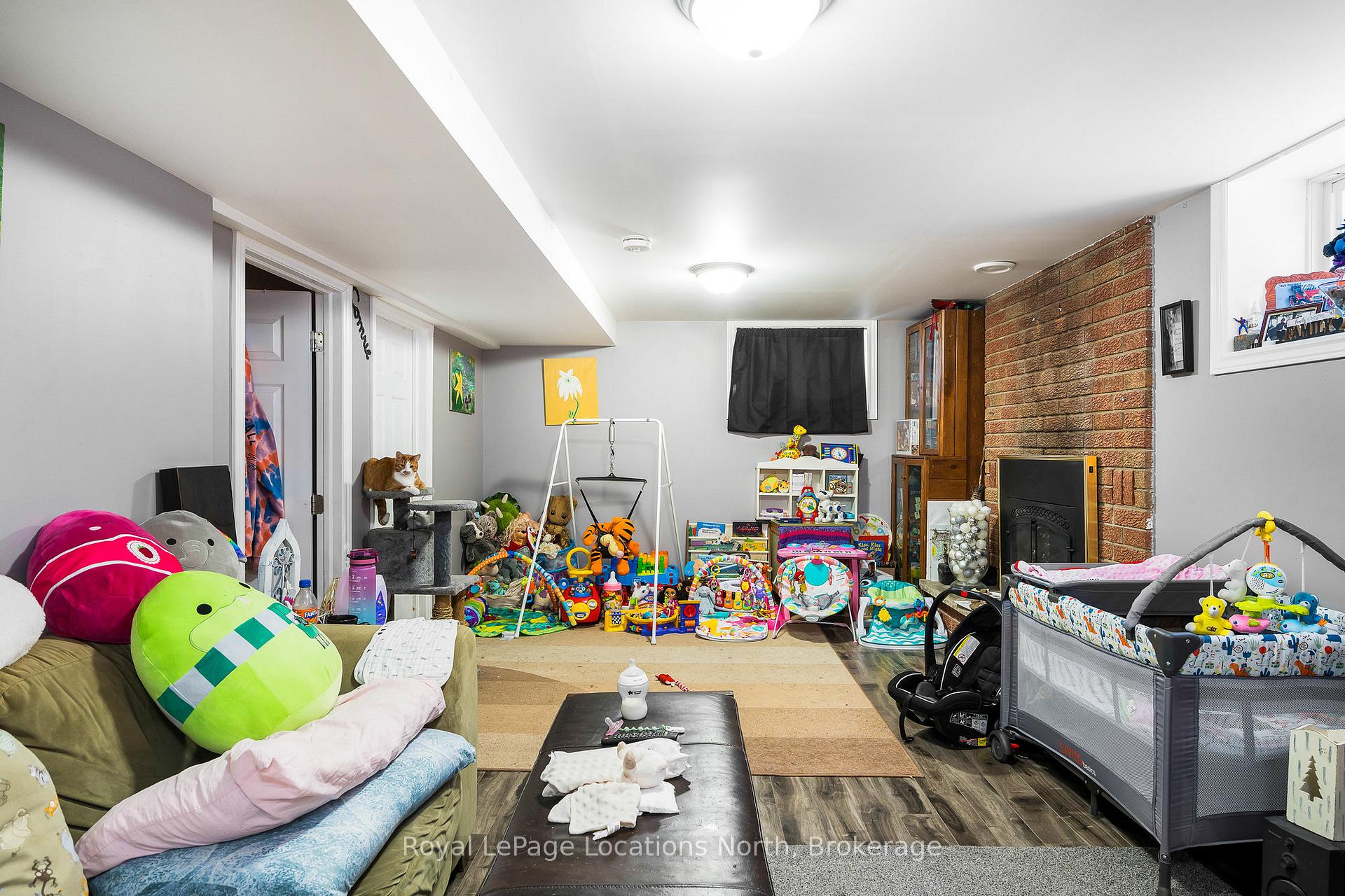 Photo 28 of 38 Sproule Avenue, Collingwood — HOMEH