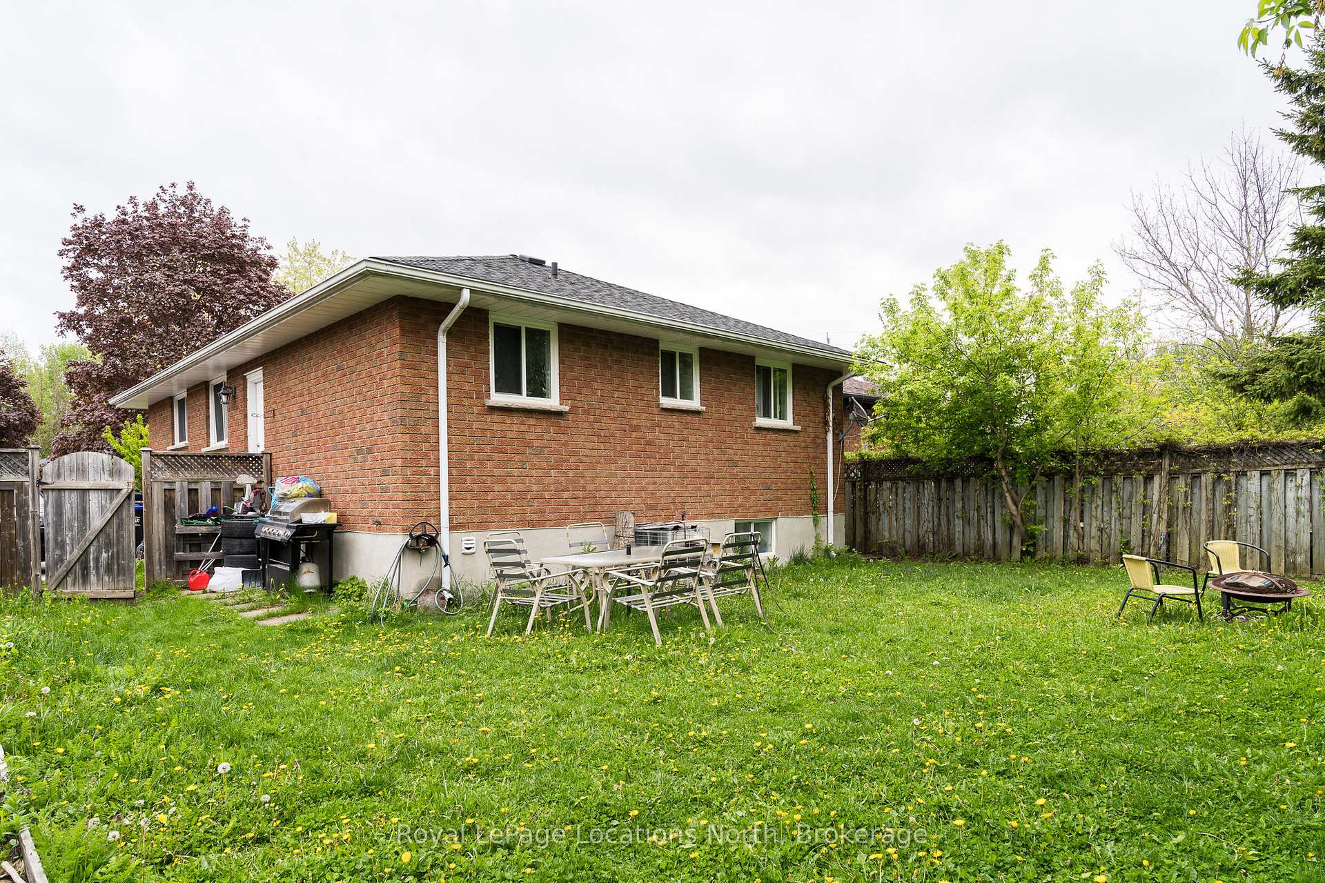 Photo 34 of 38 Sproule Avenue, Collingwood — HOMEH