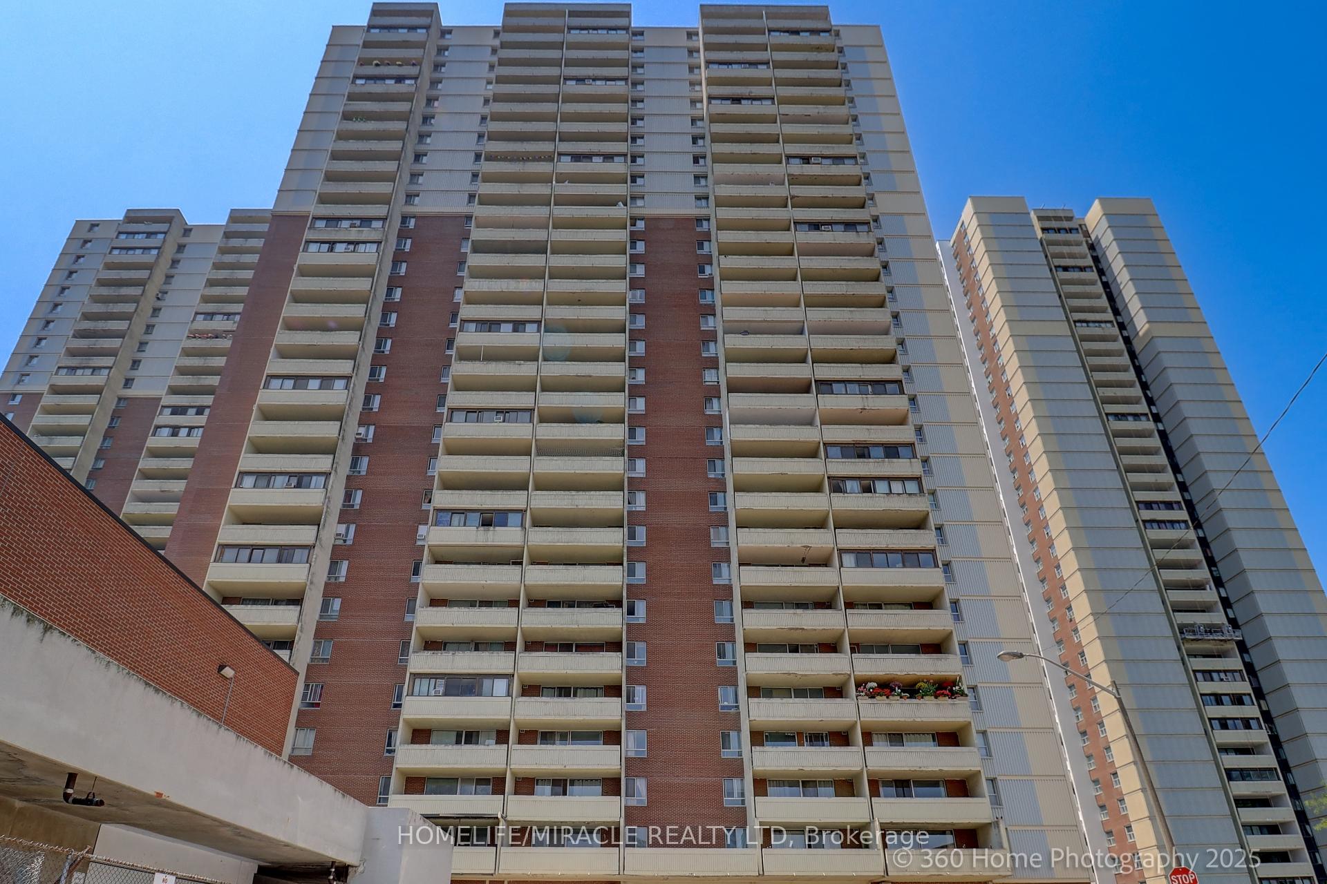 Photo 2 of Unit 1819, 5 Massey Square, Toronto, Crescent Town — HOMEH
