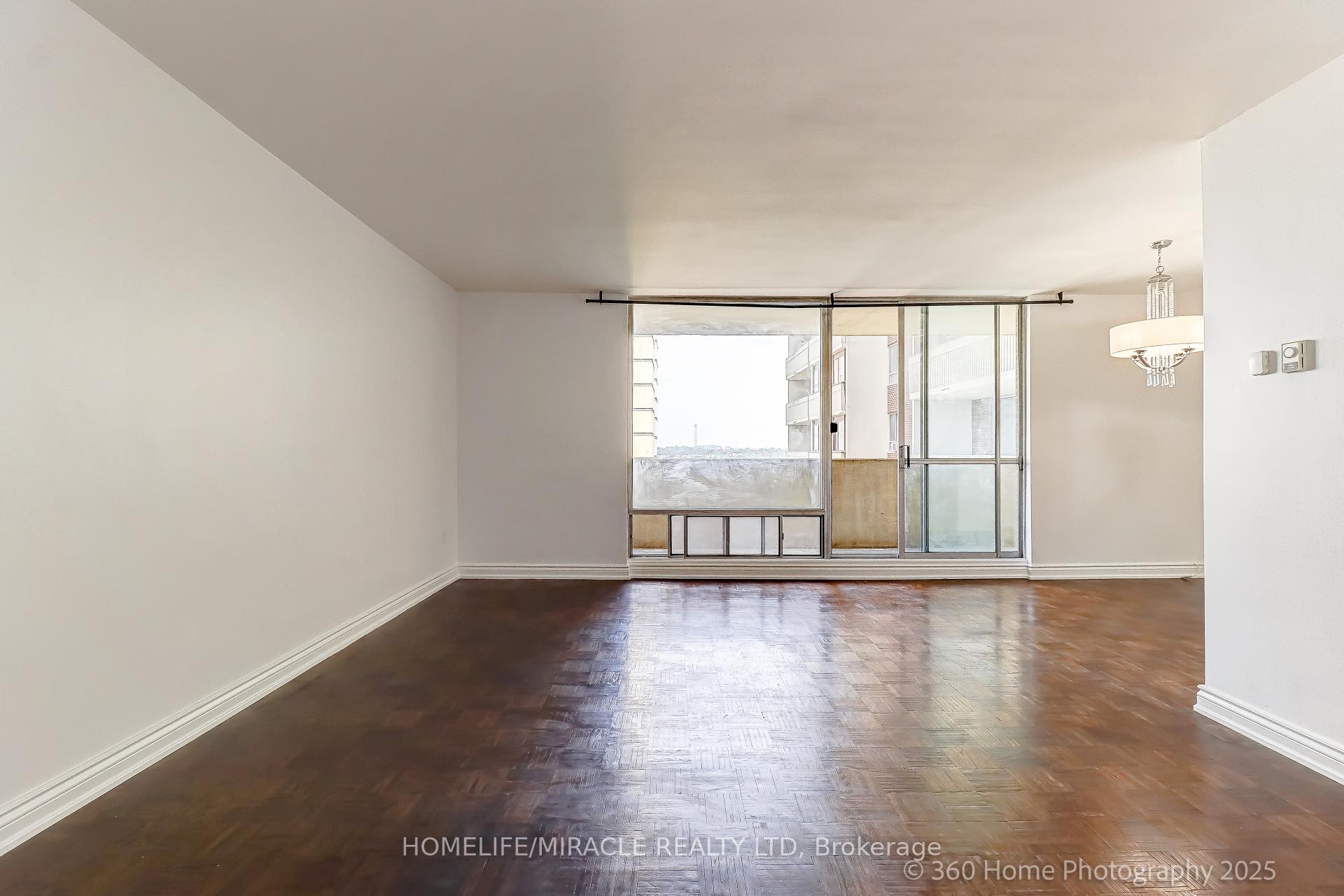 Photo 3 of Unit 1819, 5 Massey Square, Toronto, Crescent Town — HOMEH
