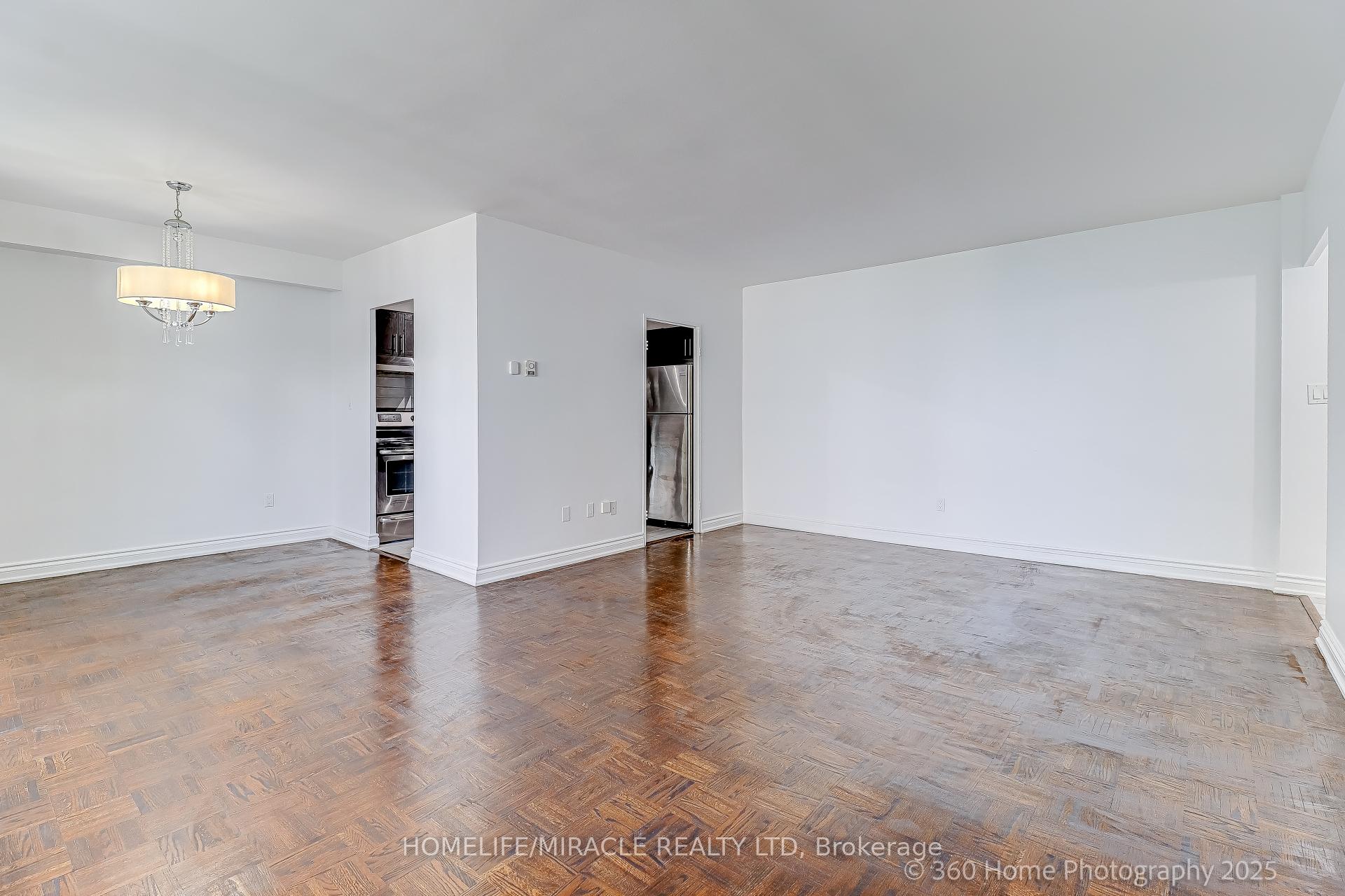 Photo 4 of Unit 1819, 5 Massey Square, Toronto, Crescent Town — HOMEH