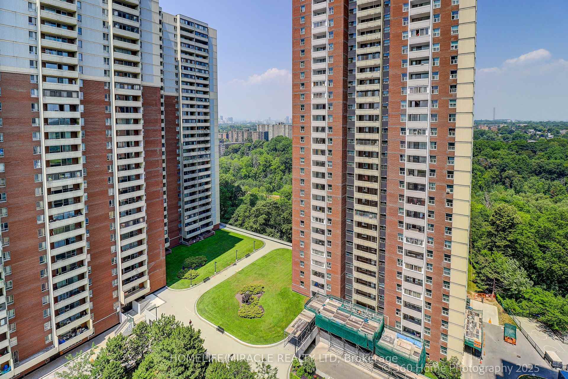 Photo 23 of Unit 1819, 5 Massey Square, Toronto, Crescent Town — HOMEH