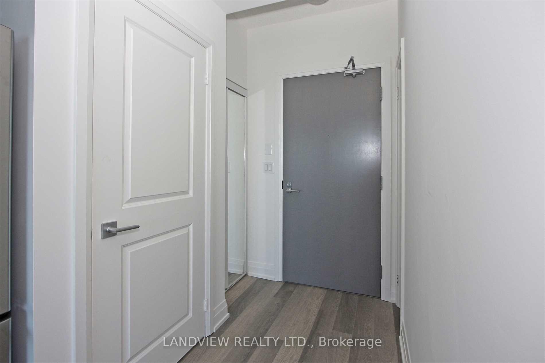 Photo 4 of Unit PH305, 7165 Yonge Street, Markham, Grandview — HOMEH