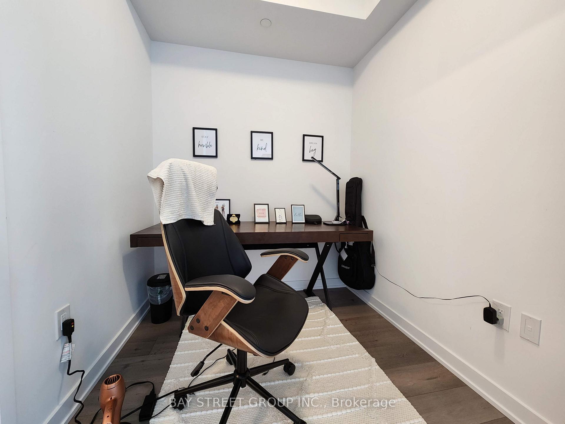 Photo 9 of Unit 906, 38 Honeycrisp Crescent, Vaughan, Vaughan Corporate Centre — HOMEH
