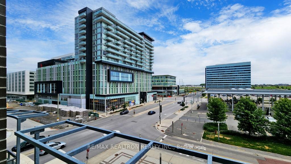 Photo 3 of Unit 417, 8110 Birchmount Road, Markham, Unionville — HOMEH