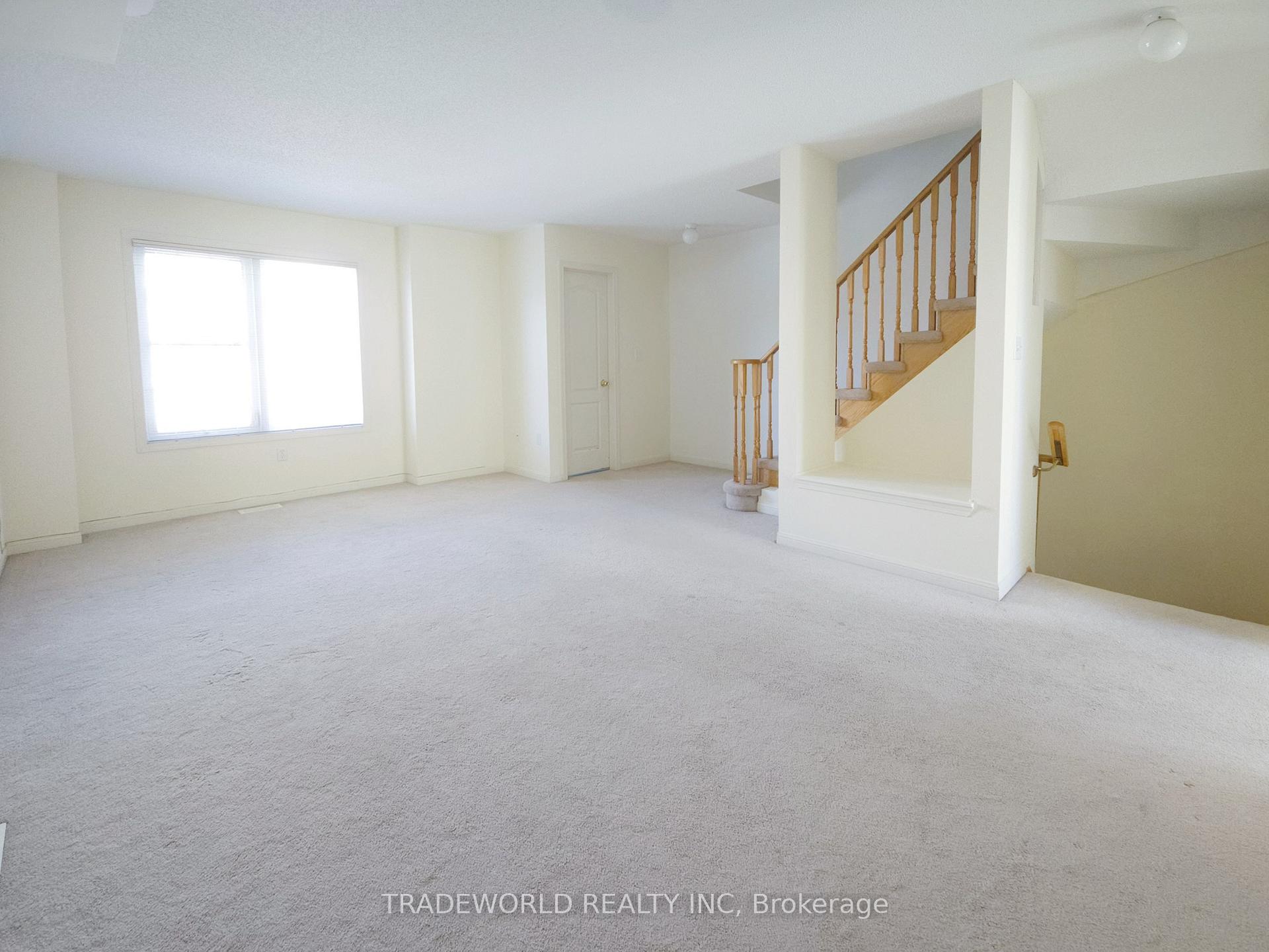 Photo 8 of 23 Nakina Way, Markham, Village Green-South Unionville — HOMEH