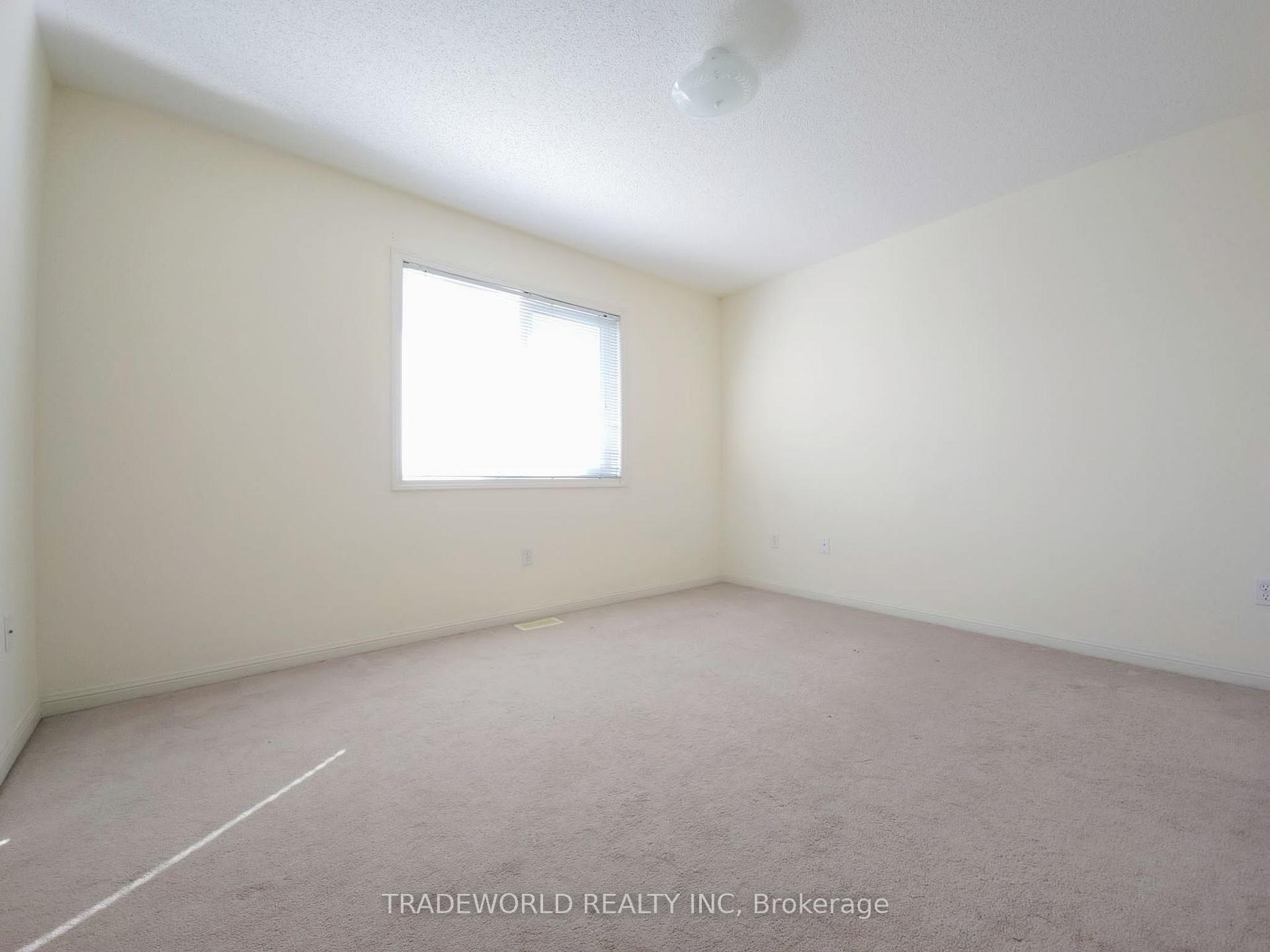 Photo 12 of 23 Nakina Way, Markham, Village Green-South Unionville — HOMEH