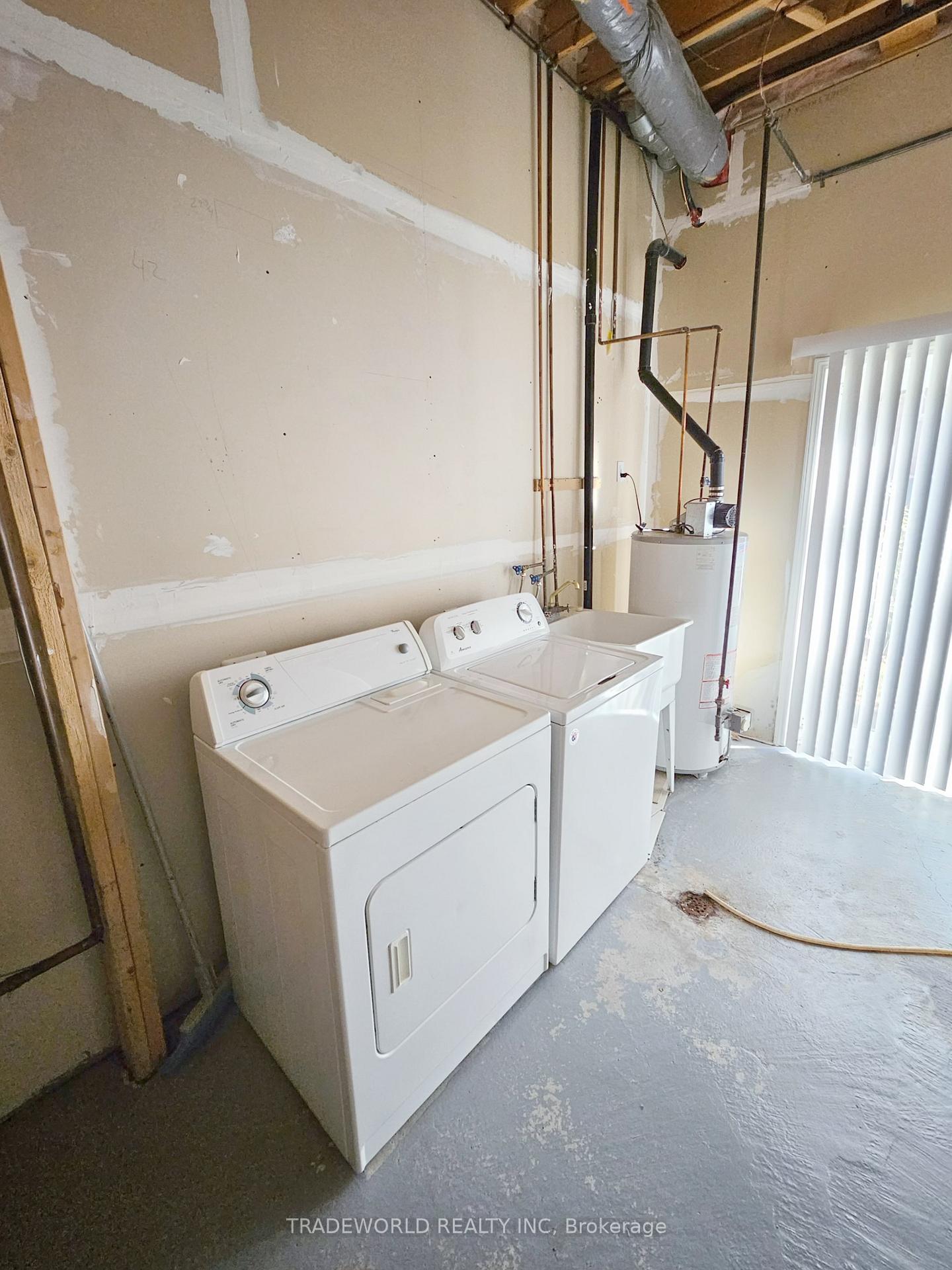 Photo 17 of 23 Nakina Way, Markham, Village Green-South Unionville — HOMEH