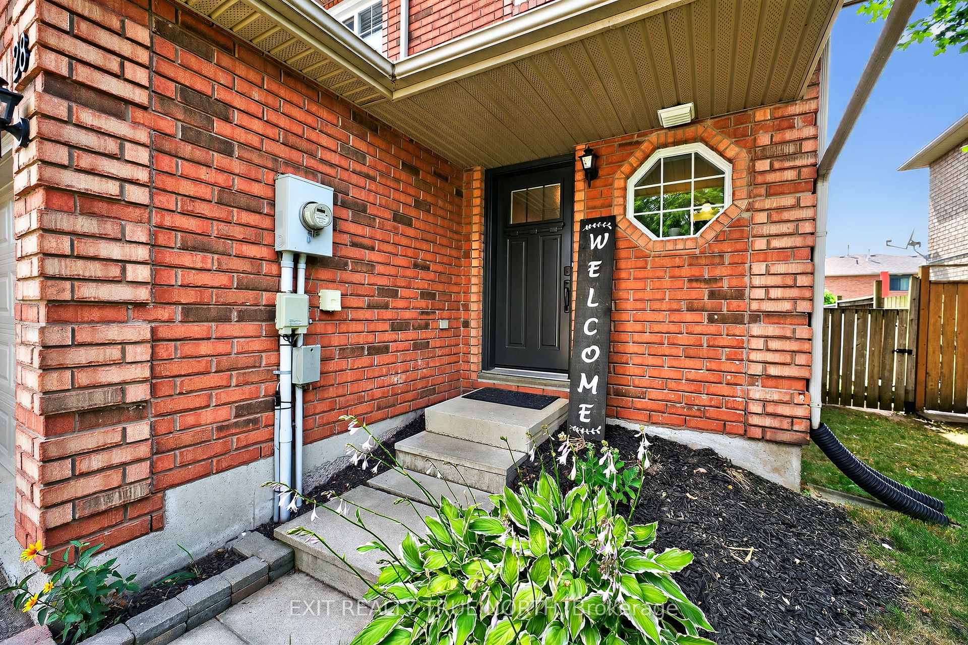 Photo 7 of 28 Lee Crescent, Barrie, Holly — HOMEH