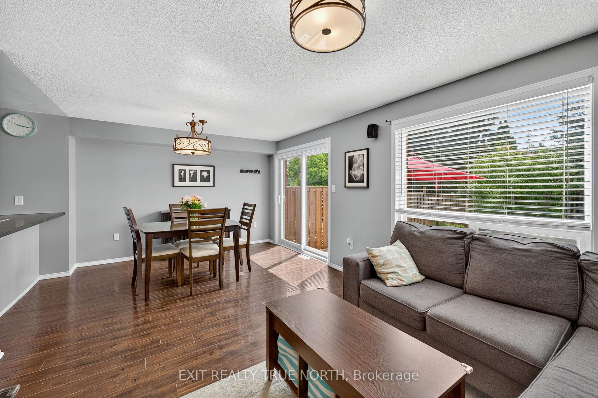 Photo 11 of 28 Lee Crescent, Barrie, Holly — HOMEH