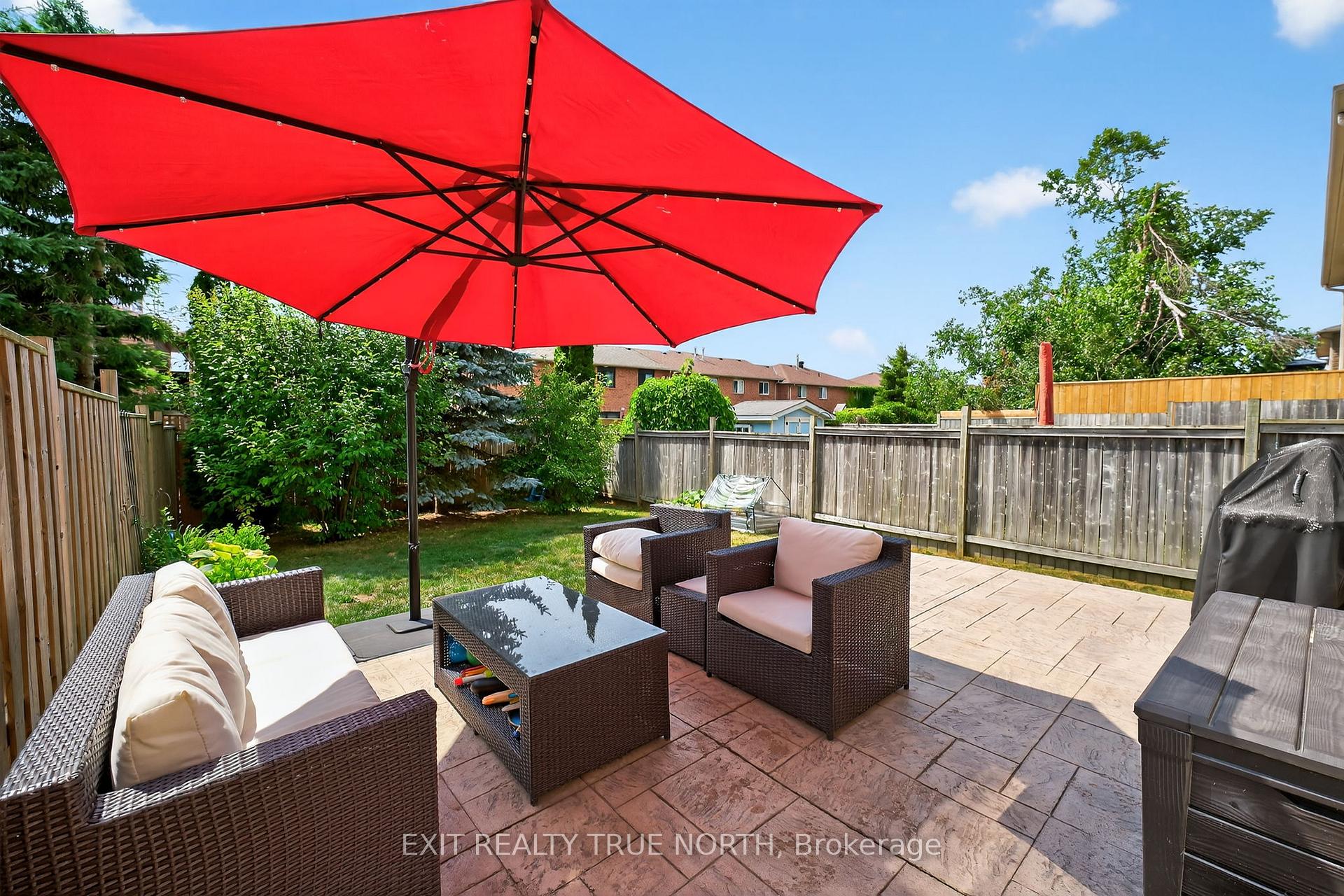 Photo 20 of 28 Lee Crescent, Barrie, Holly — HOMEH