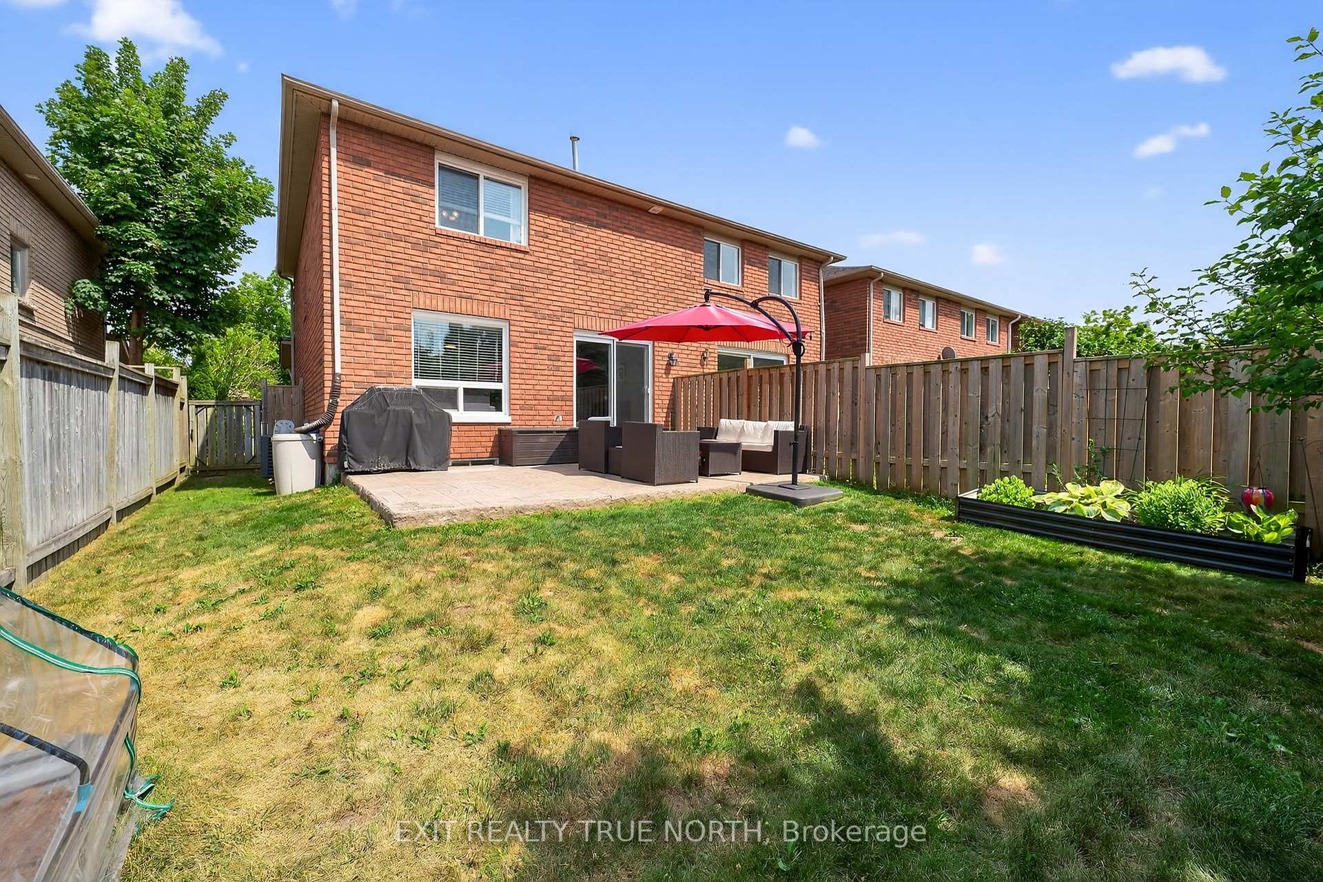 Photo 26 of 28 Lee Crescent, Barrie, Holly — HOMEH